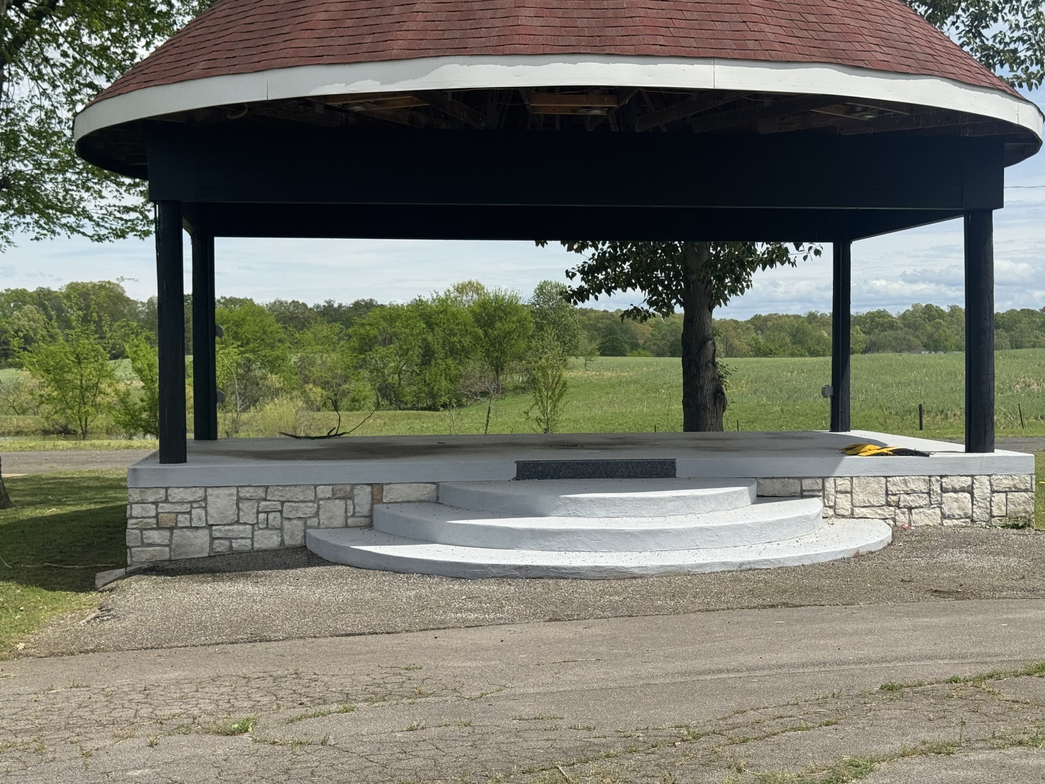 Paris, Tennessee, 38242, United States, ,Residential,For Sale,1996417