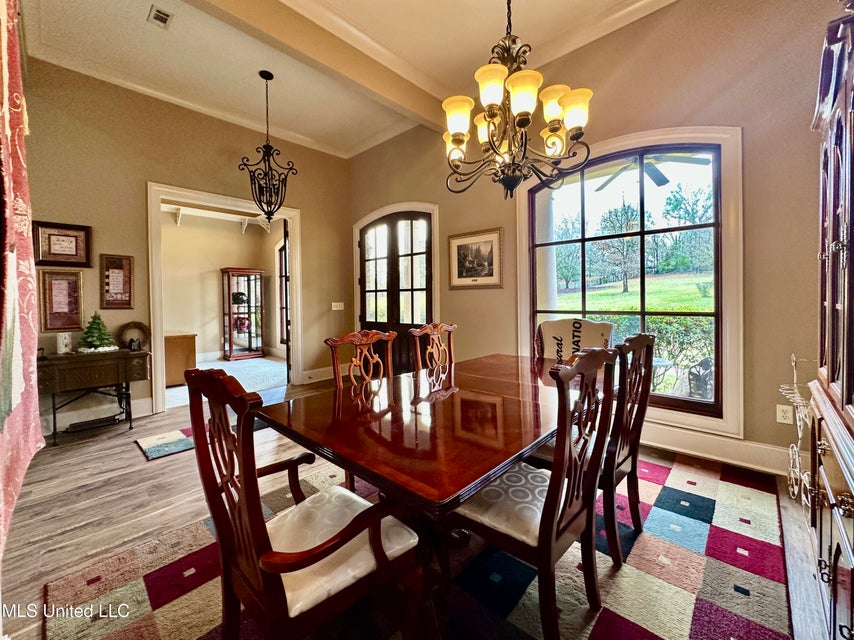 Clinton, Mississippi, 39056, United States, 4 Bedrooms Bedrooms, ,3 BathroomsBathrooms,Residential,For Sale,1998681