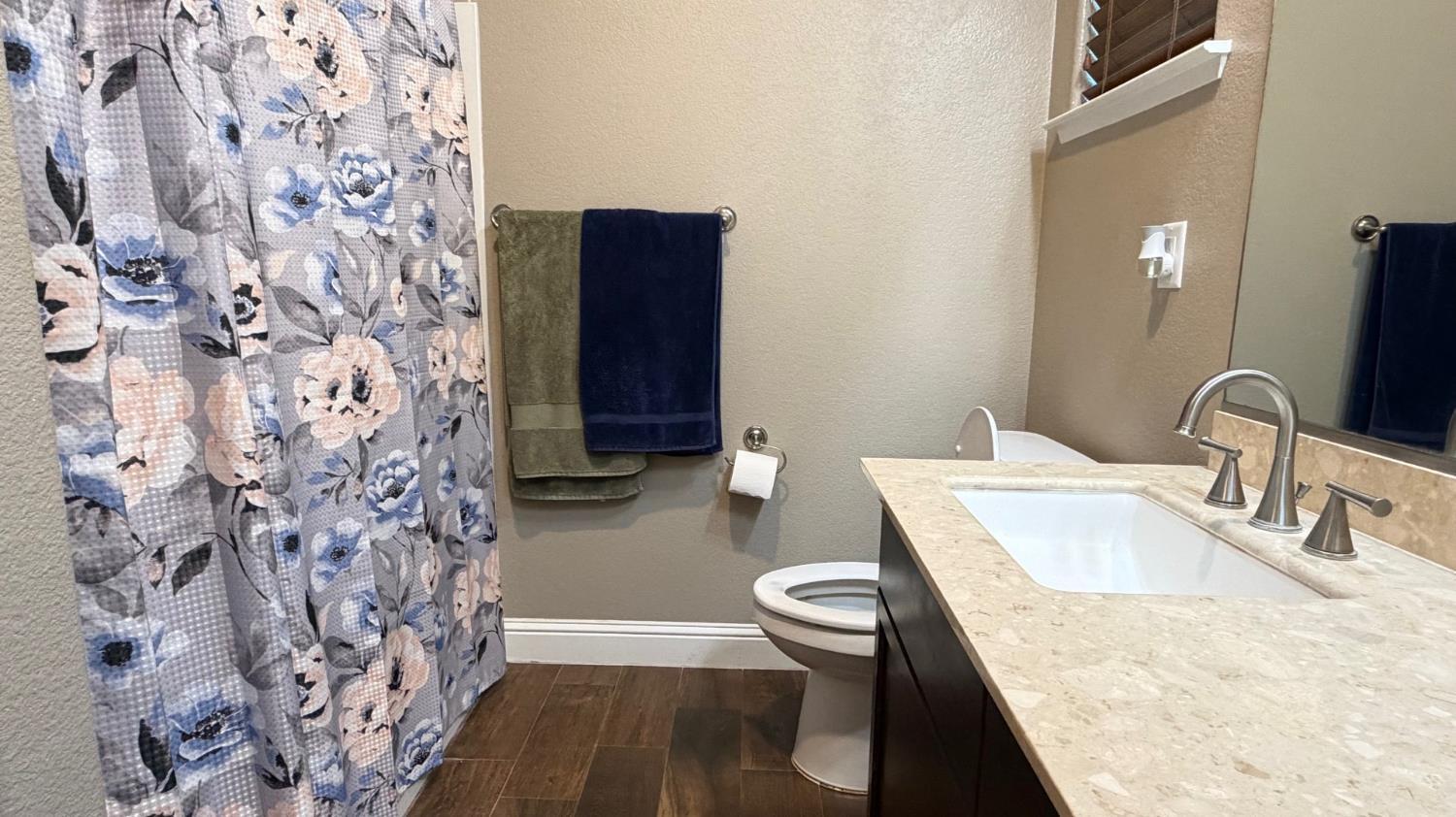 Fresno, California, 93723, United States, 4 Bedrooms Bedrooms, ,3 BathroomsBathrooms,Residential,For Sale,2010730