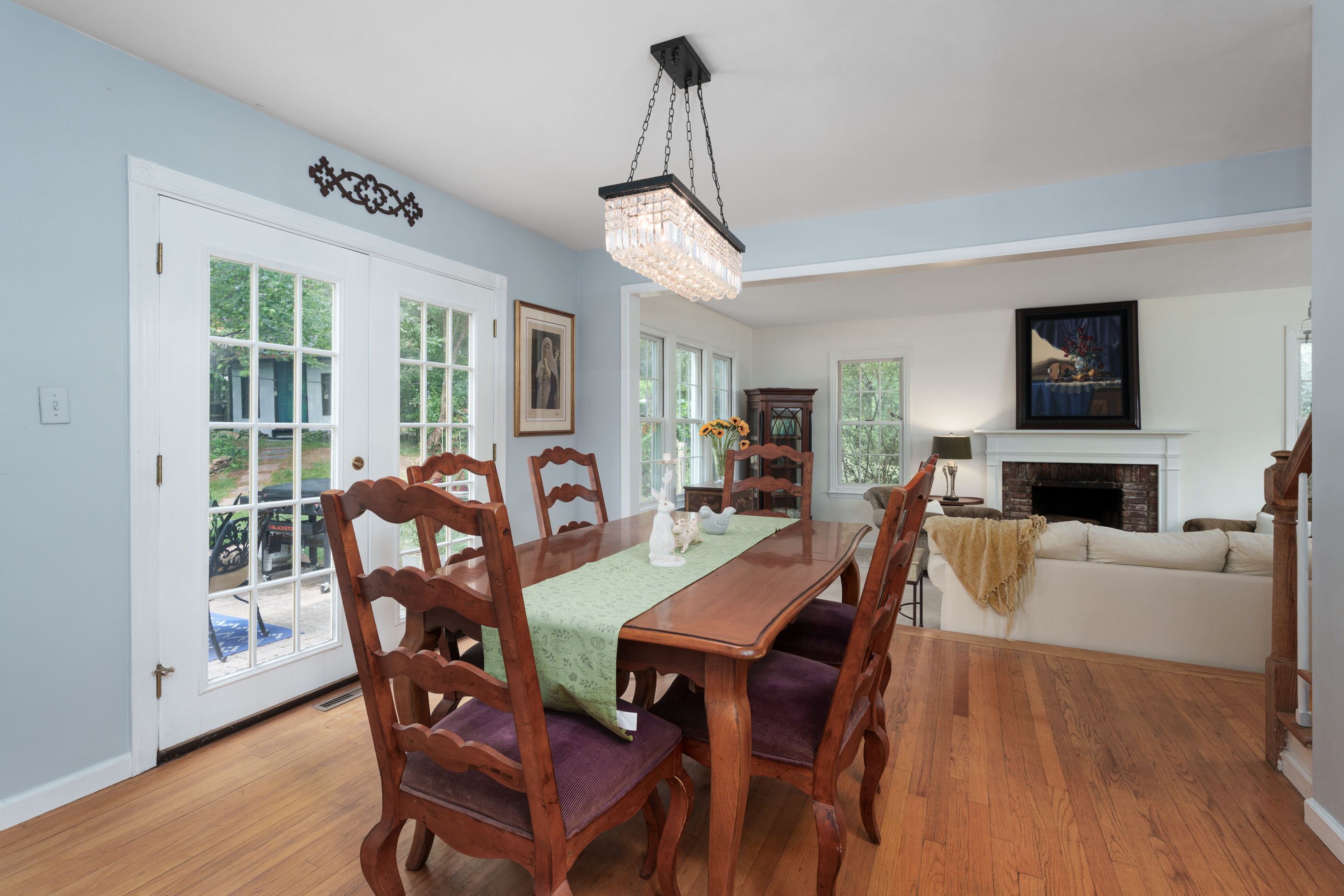  Classic Colonial Charm with a Fresh, Modern Perspective - 物件實景