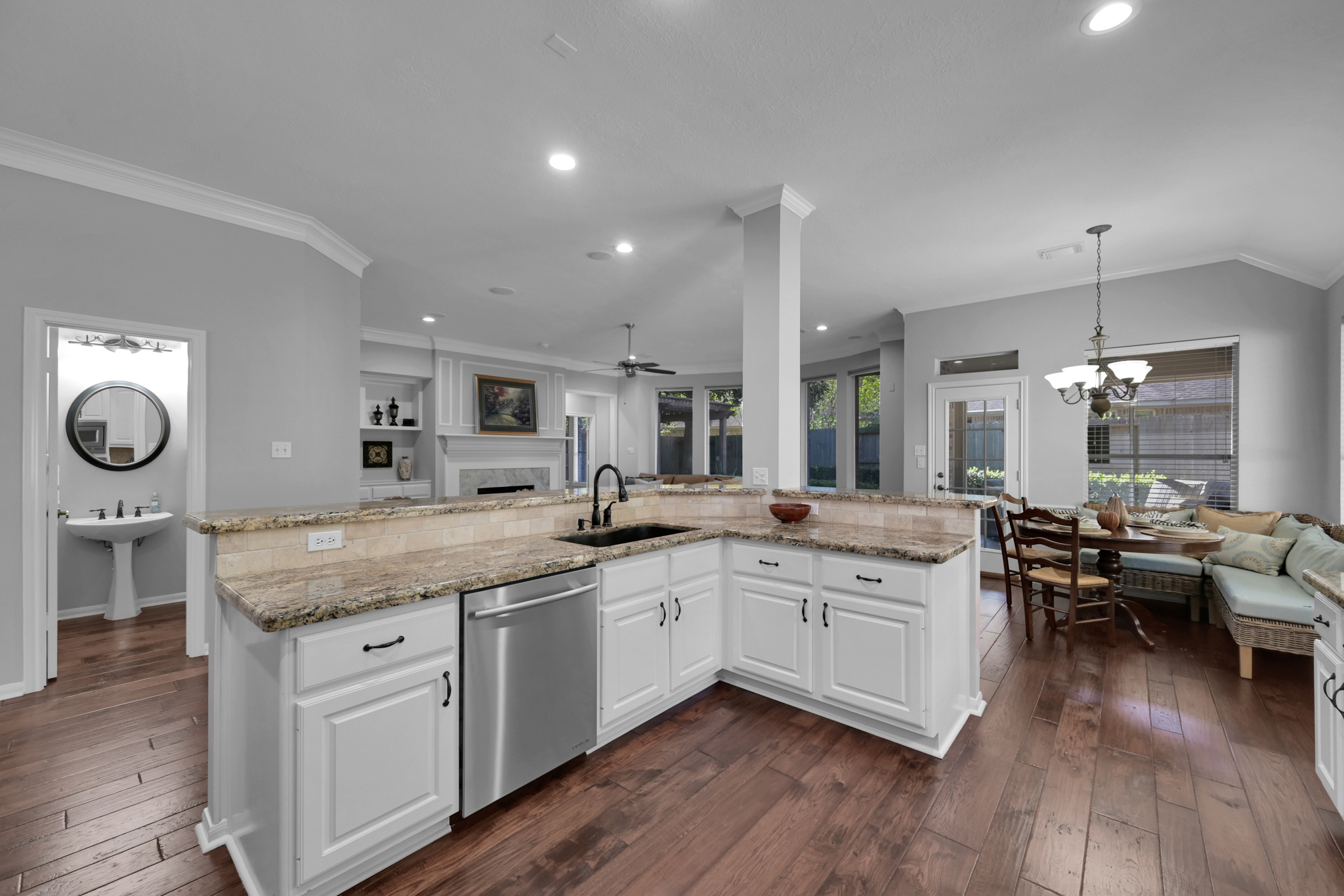 The Woodlands, Texas, 77381, United States, 3 Bedrooms Bedrooms, ,3 BathroomsBathrooms,Residential,For Sale,1987083