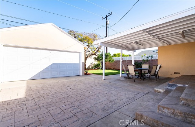 Lakewood, California, 90712, United States, 3 Bedrooms Bedrooms, ,2 BathroomsBathrooms,Residential,For Sale,1986109