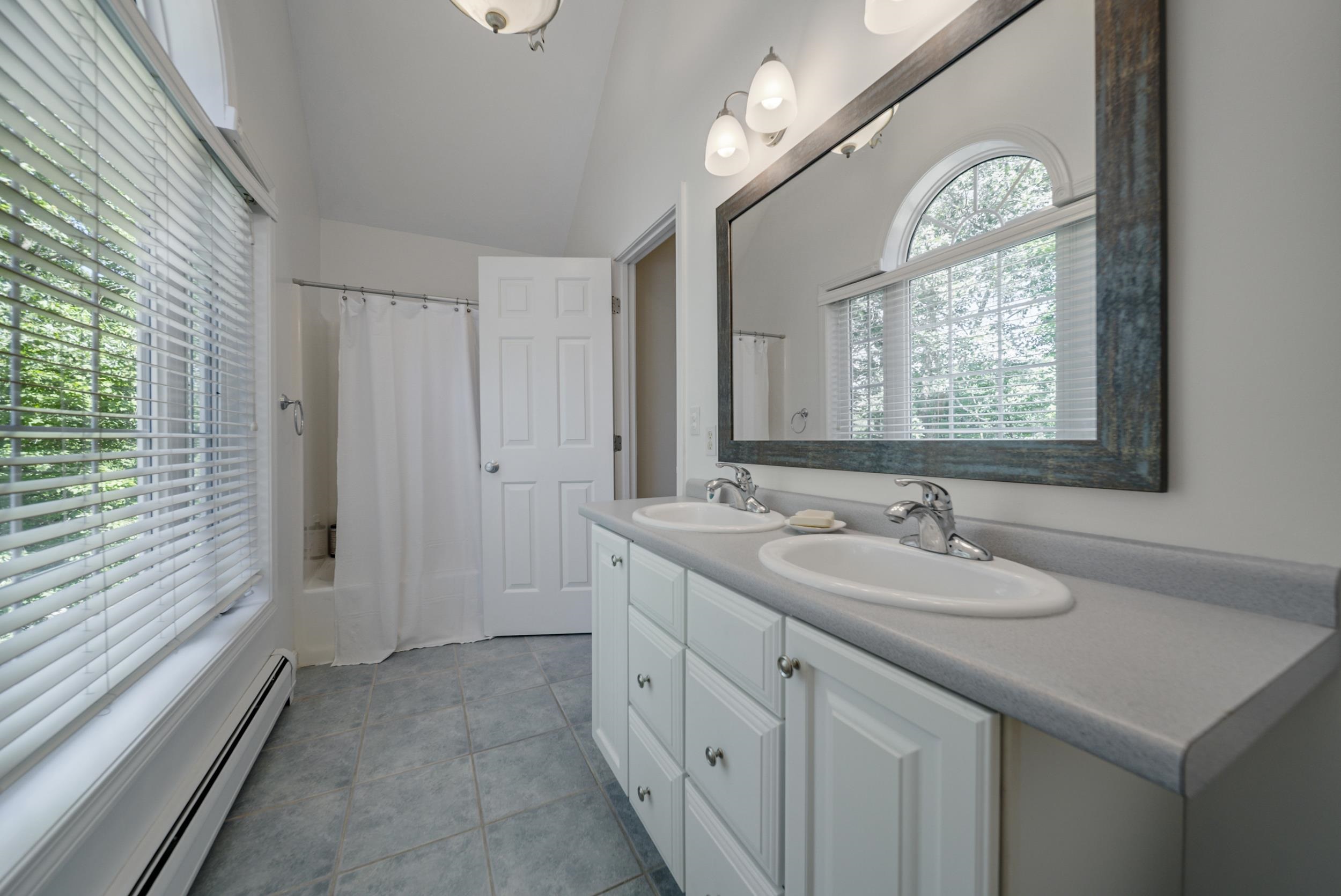 Goffstown, New Hampshire, 03045, United States, 4 Bedrooms Bedrooms, ,2 BathroomsBathrooms,Residential,For Sale,1873843