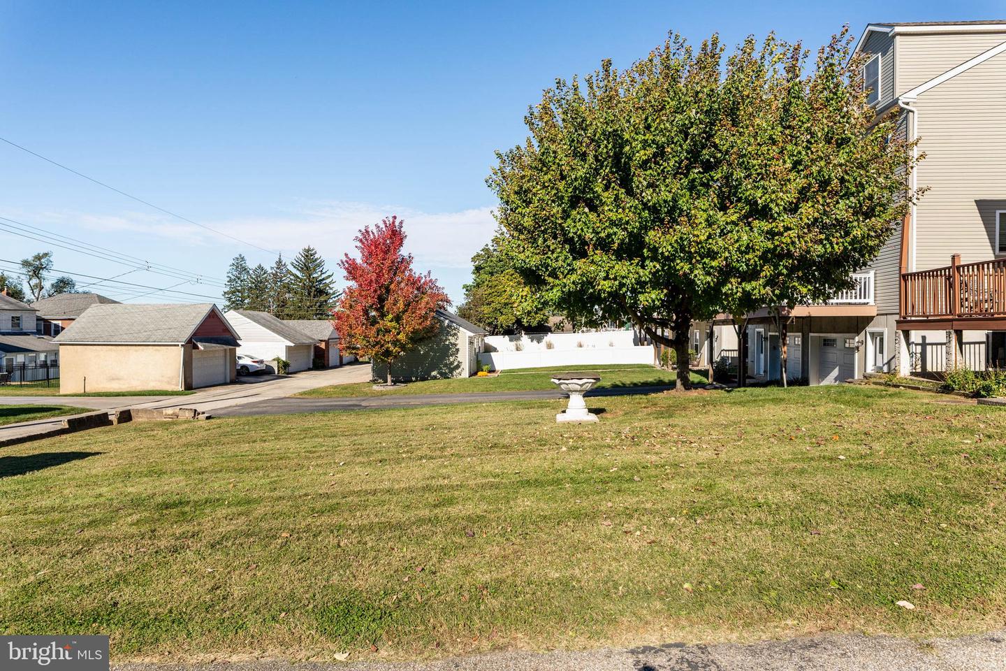 Conshohocken, Pennsylvania, 19428, United States, 4 Bedrooms Bedrooms, ,3 BathroomsBathrooms,Residential,For Sale,2003436