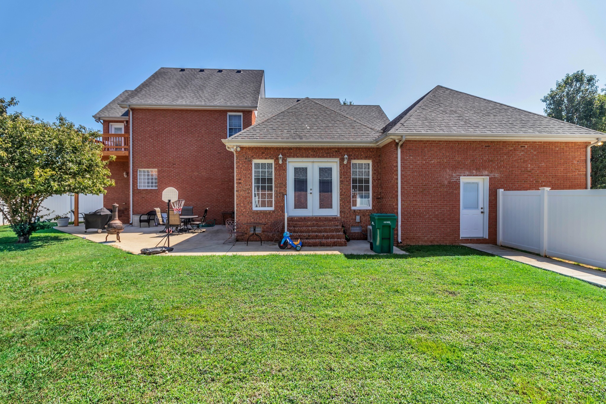 Winchester, Tennessee, 37398, United States, 3 Bedrooms Bedrooms, ,3 BathroomsBathrooms,Residential,For Sale,1924416