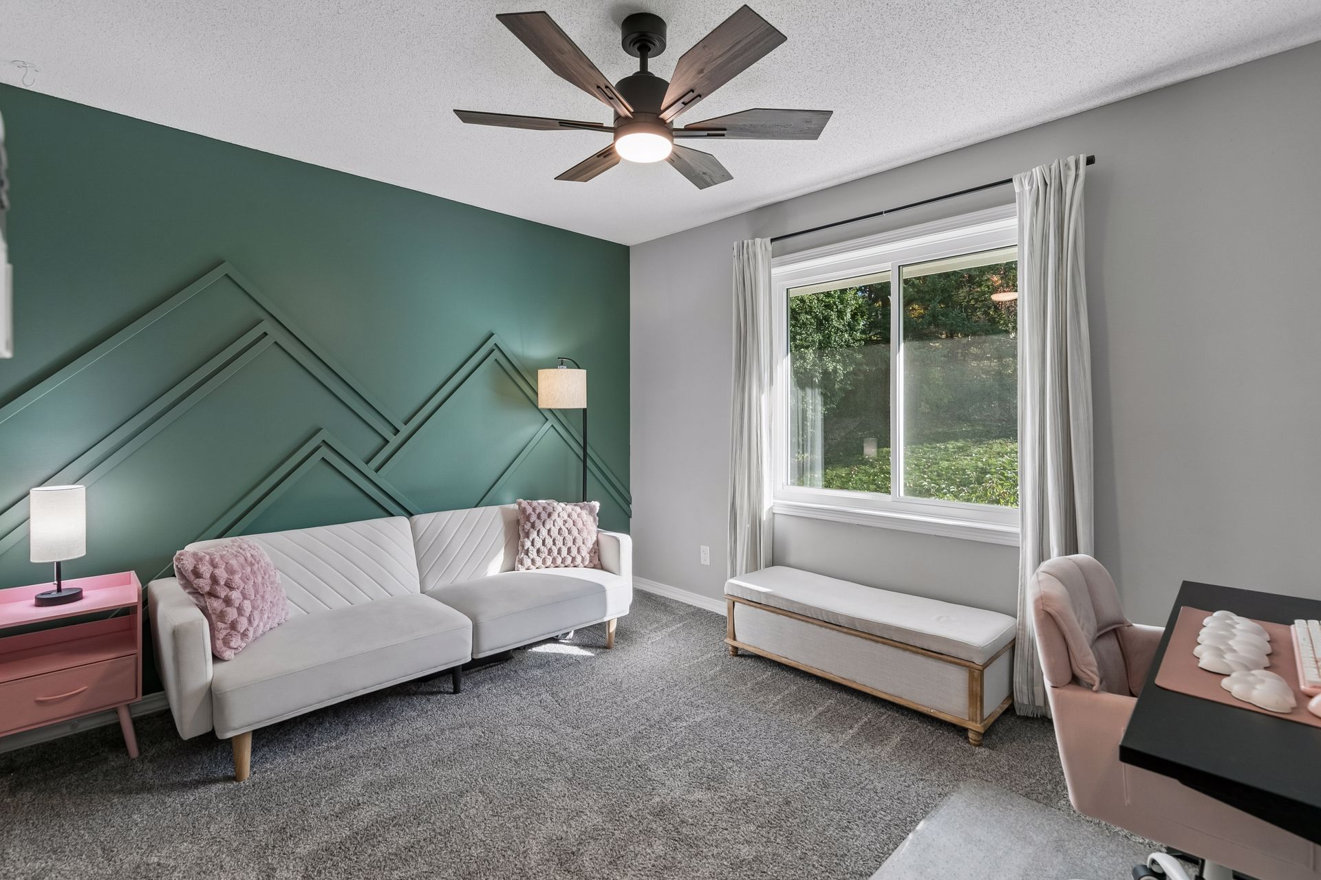  A Light-Filled Home Near Rolling Oaks Park - 物件實景