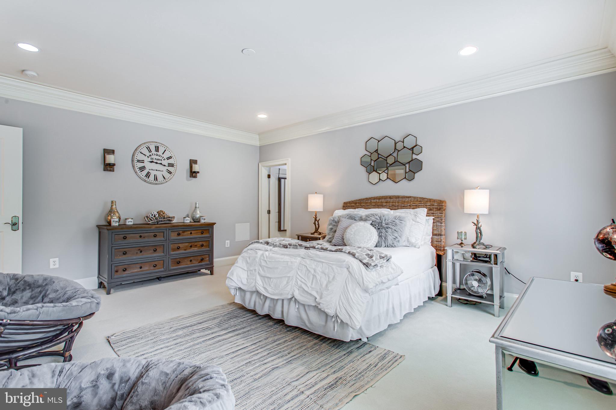 Mclean, Virginia, 22102, United States, 7 Bedrooms Bedrooms, ,10 BathroomsBathrooms,Residential,For Sale,1842537