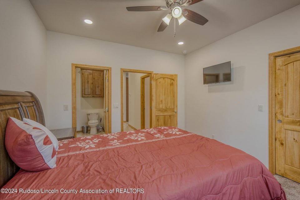Ruidoso, New Mexico, 88345, United States, 4 Bedrooms Bedrooms, ,4 BathroomsBathrooms,Residential,For Sale,1921687