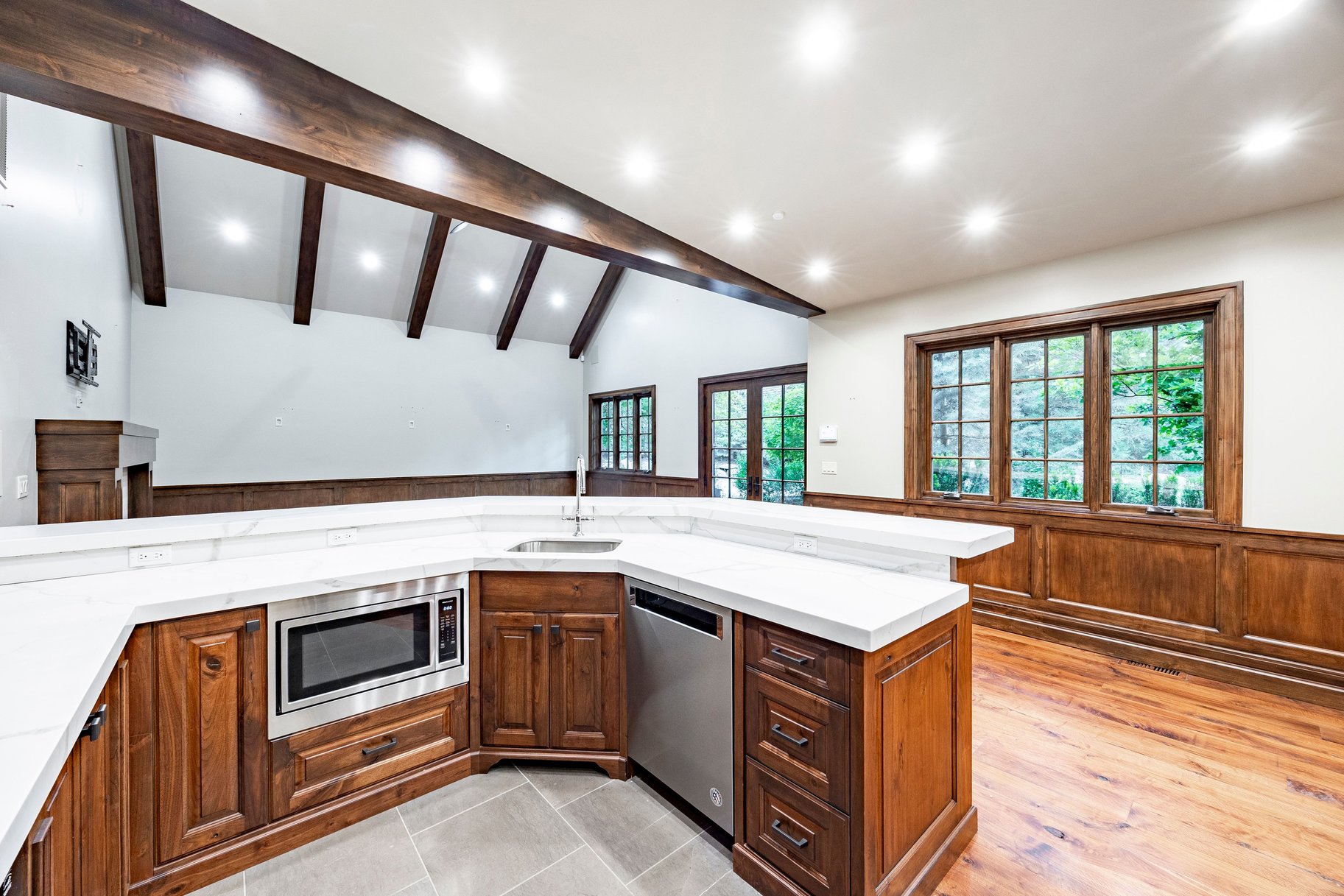  Stunning Tudor Estate in Premier Walker Lane Neighborhood - 物件實景