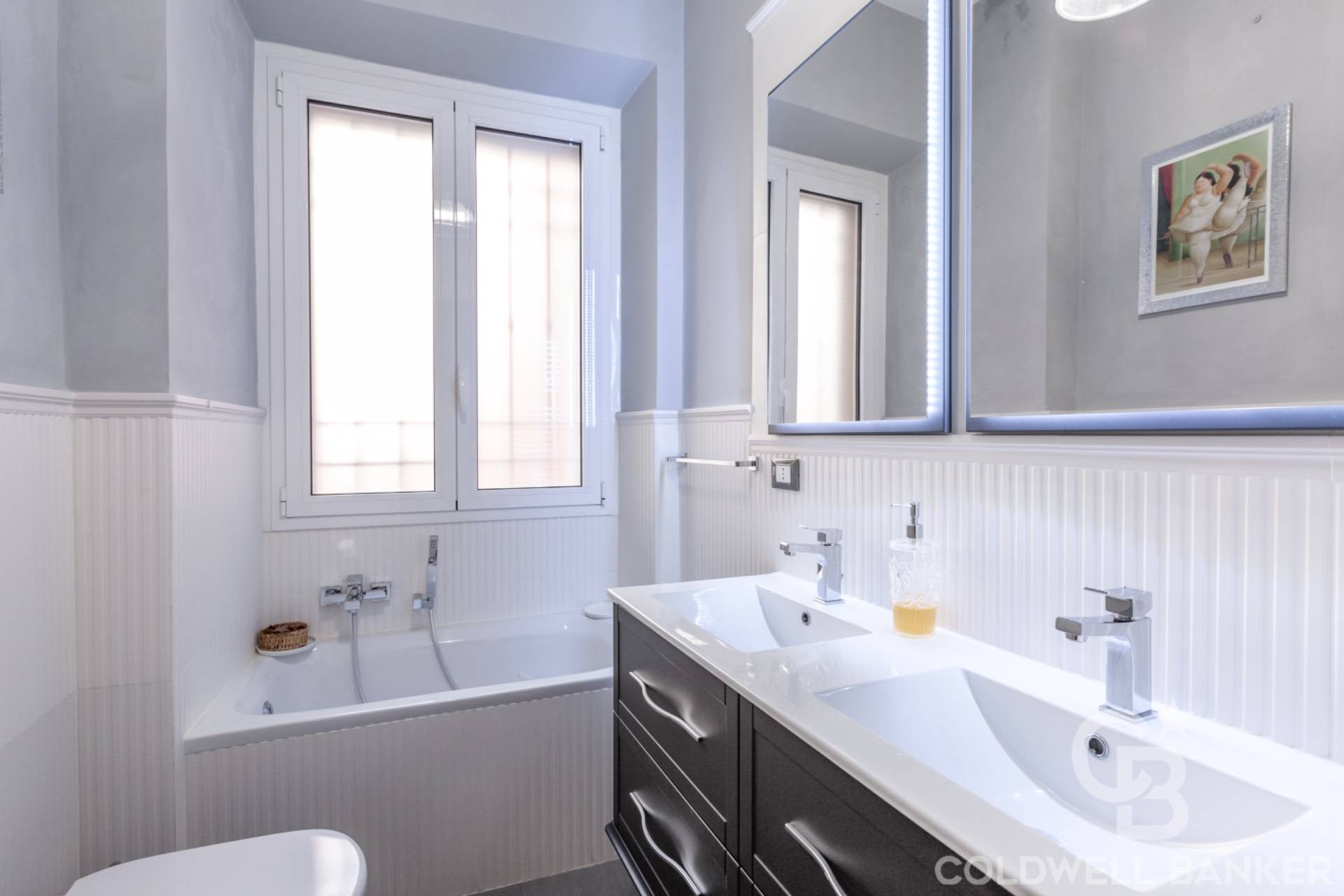 Roma, Roma, 00100, IT, 2 Bedrooms Bedrooms, ,1 BathroomBathrooms,Residential,For Sale,1940335
