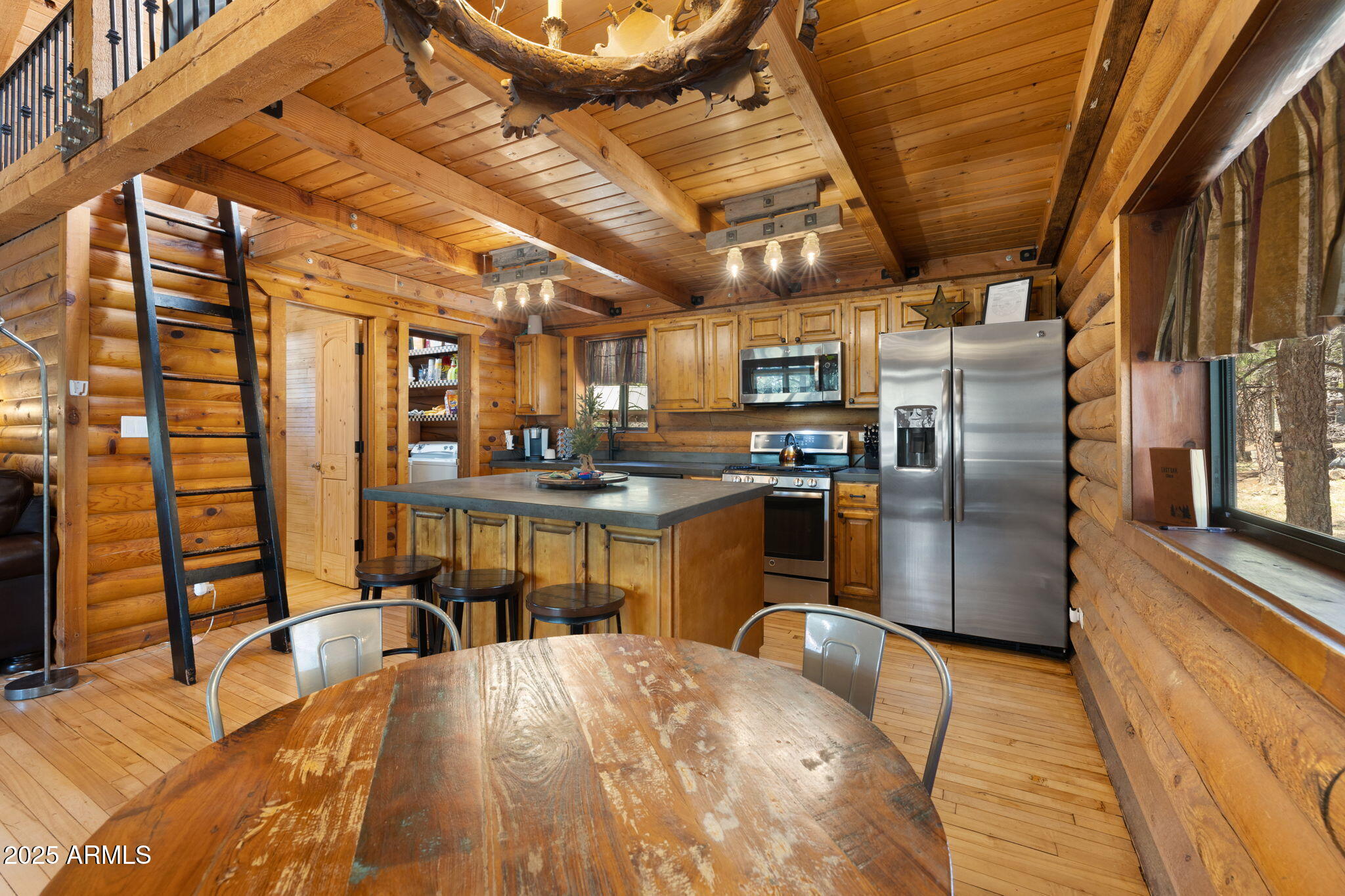 Munds Park, Arizona, 86017, United States, 3 Bedrooms Bedrooms, ,3 BathroomsBathrooms,Residential,For Sale,1867228