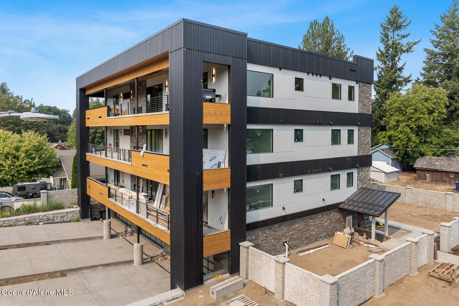 Coeur d'Alene, Idaho, 83814, United States, 3 Bedrooms Bedrooms, ,4 BathroomsBathrooms,Residential,For Sale,1977257