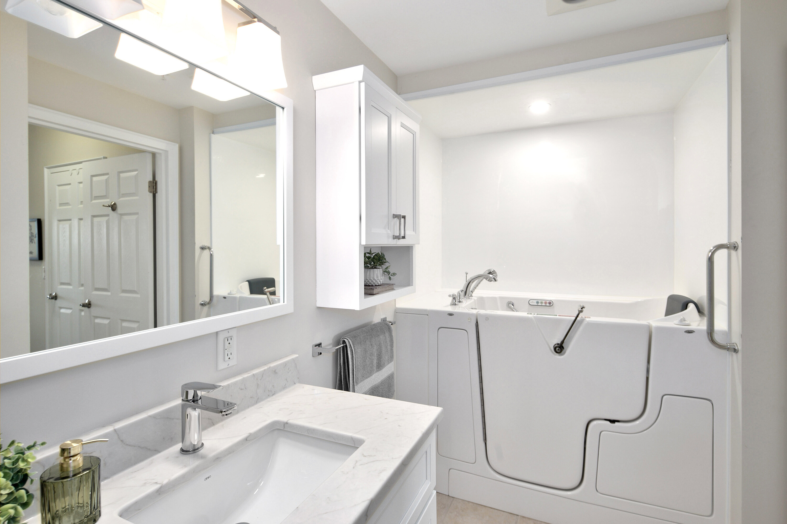  Raglan Heights Condo - 物件實景
