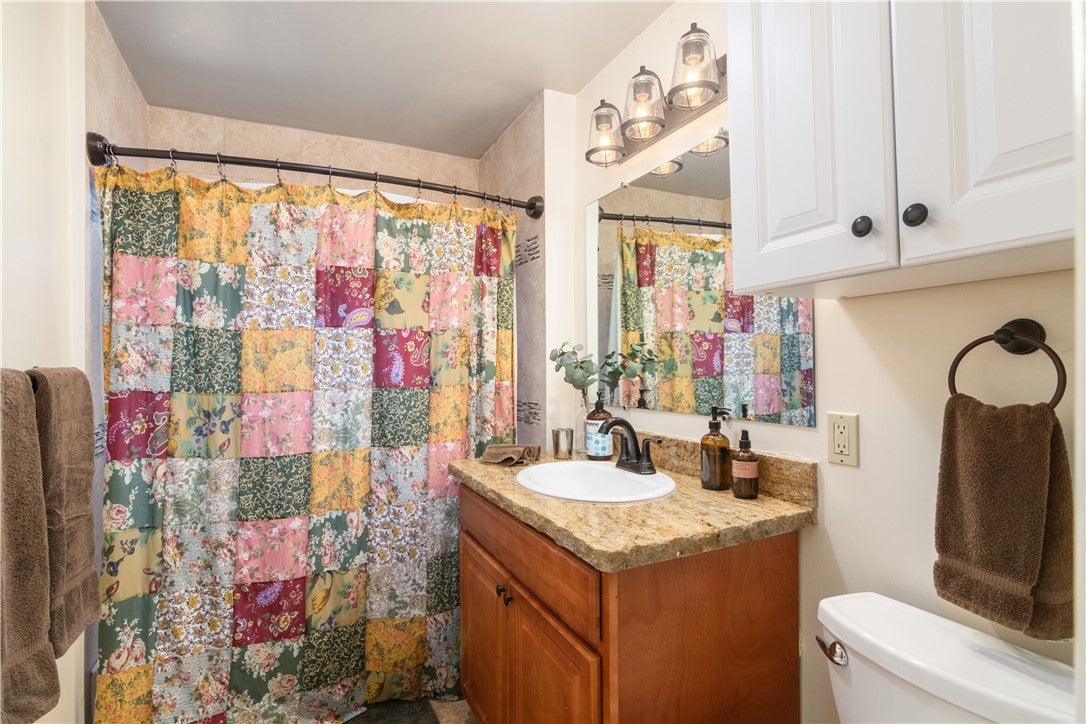 Idyllwild, California, 92549, United States, 3 Bedrooms Bedrooms, ,2 BathroomsBathrooms,Residential,For Sale,1728883
