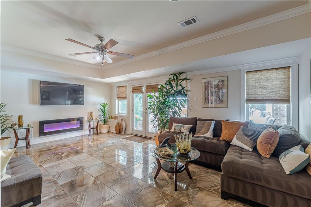 Ellenwood, Georgia, 30294, United States, 5 Bedrooms Bedrooms, ,5 BathroomsBathrooms,Residential,For Sale,1903666
