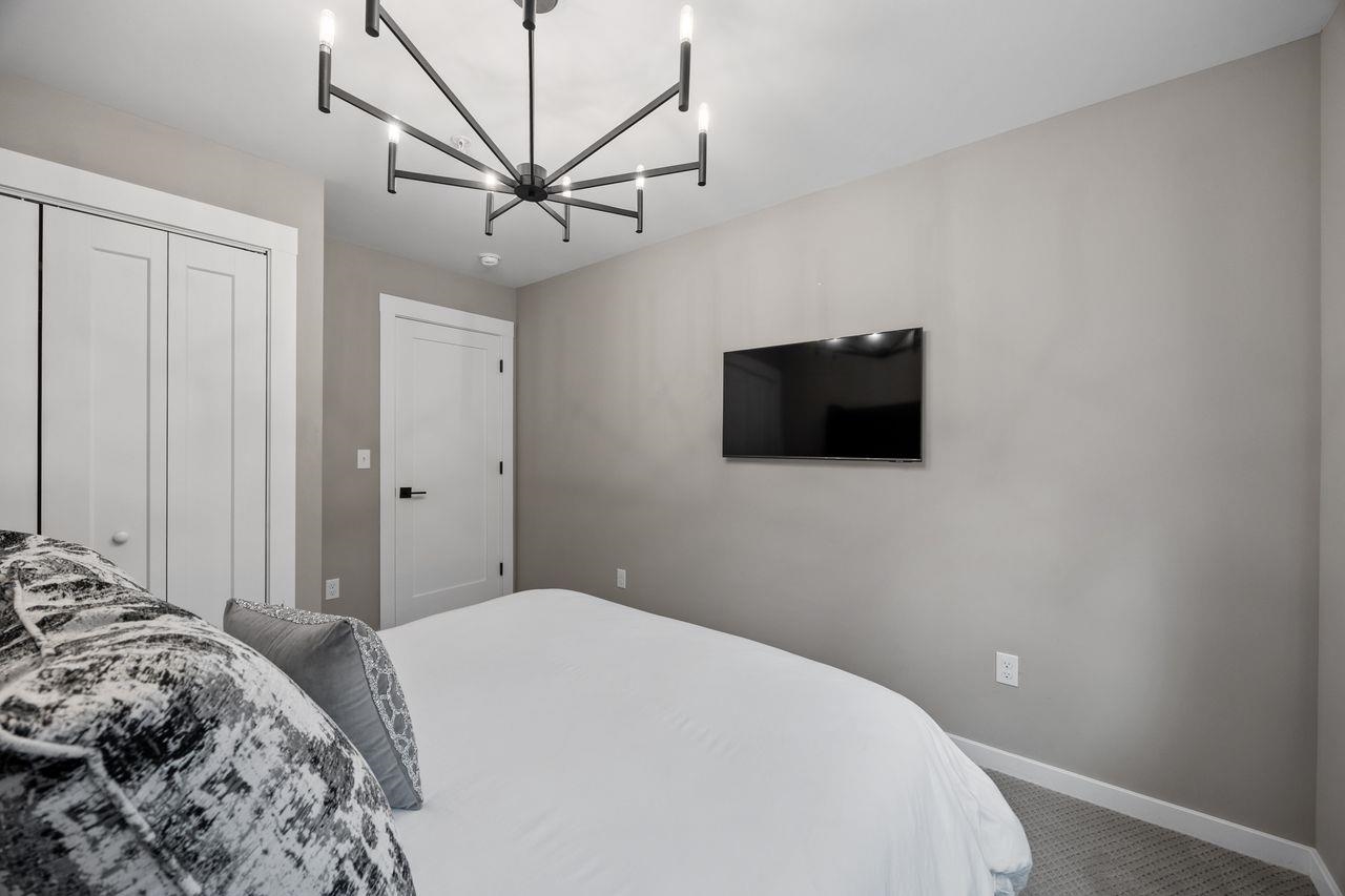 Conway, New Hampshire, 03860, United States, 4 Bedrooms Bedrooms, ,5 BathroomsBathrooms,Residential,For Sale,1991555