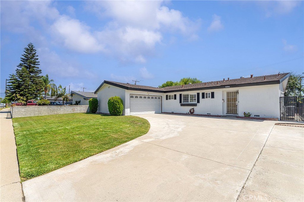 Covina, California, 91722, United States, 4 Bedrooms Bedrooms, ,1 BathroomBathrooms,Residential,For Sale,1923336