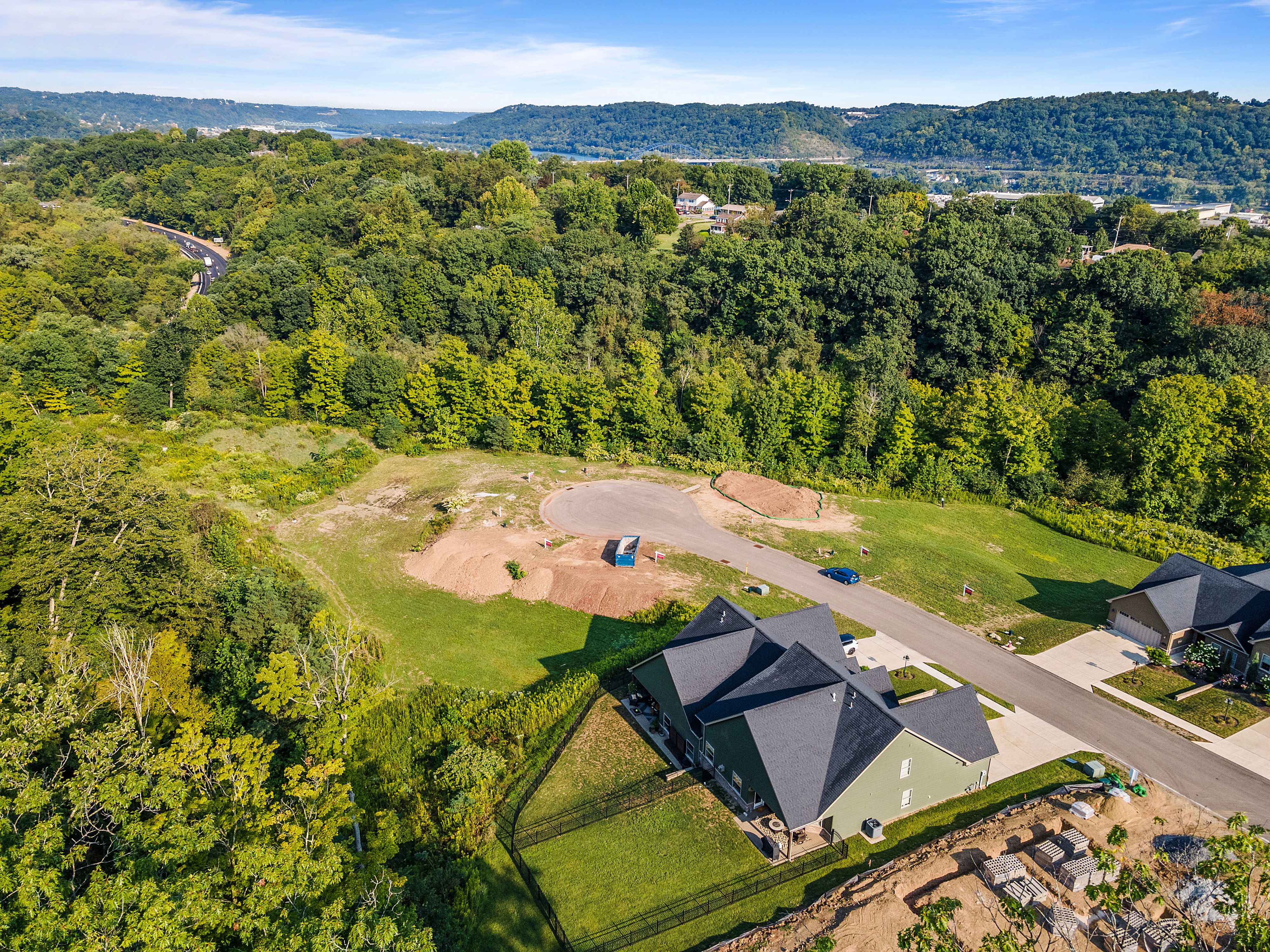  113 Hemingway Lane, Coraopolis, PA 15108 - 物件實景