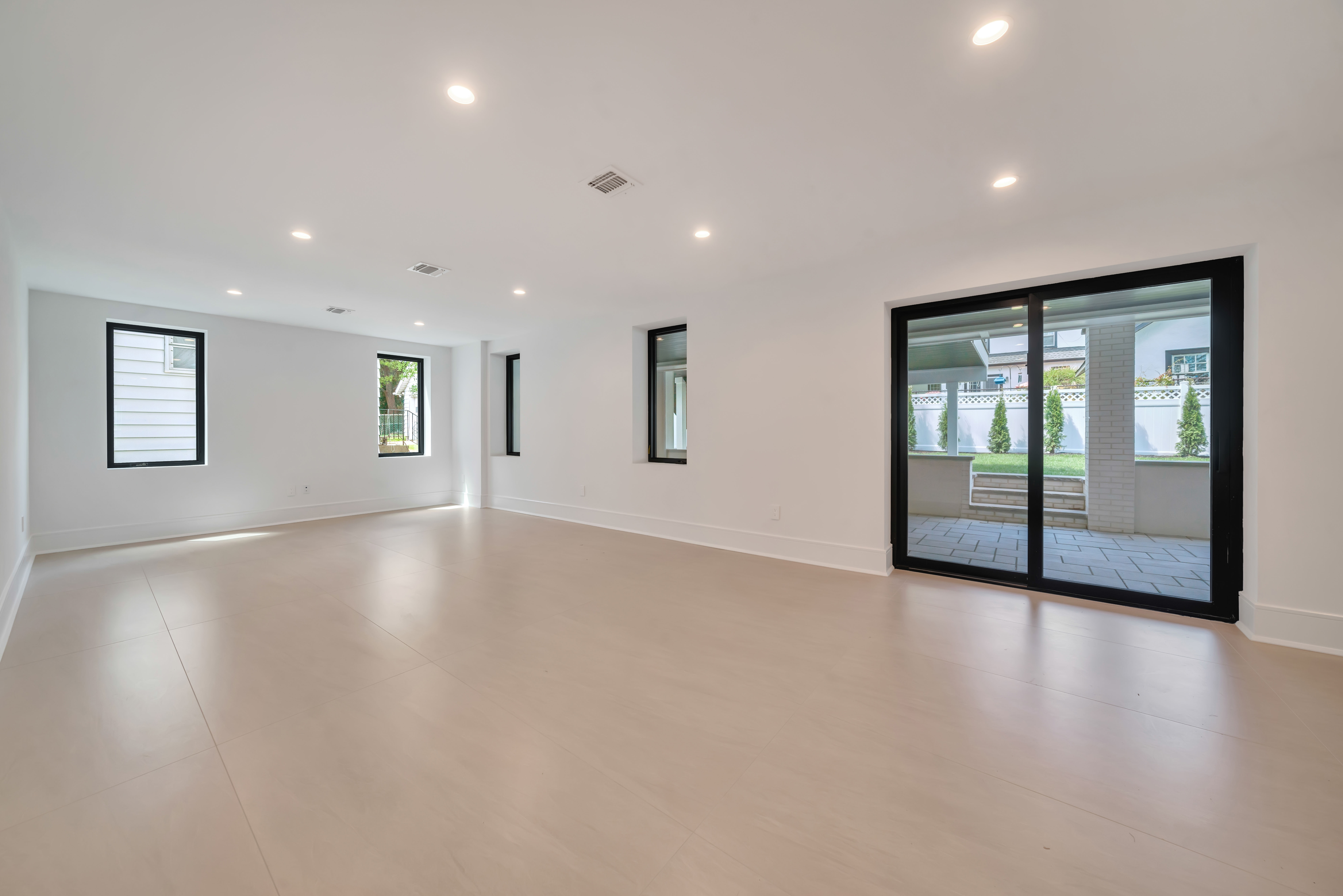  1077 Abbott Boulevard, Fort Lee, NJ 07024 - 物件實景