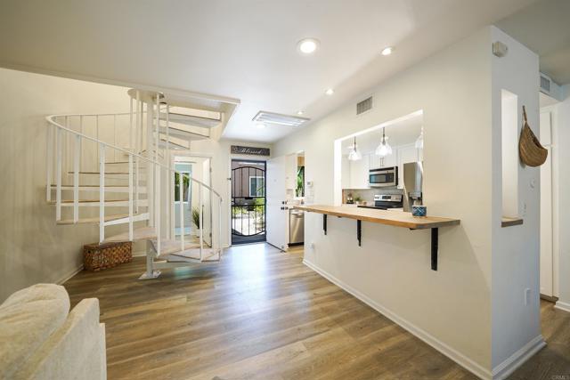 Ramona, California, 92065, United States, 3 Bedrooms Bedrooms, ,3 BathroomsBathrooms,Residential,For Sale,1982919