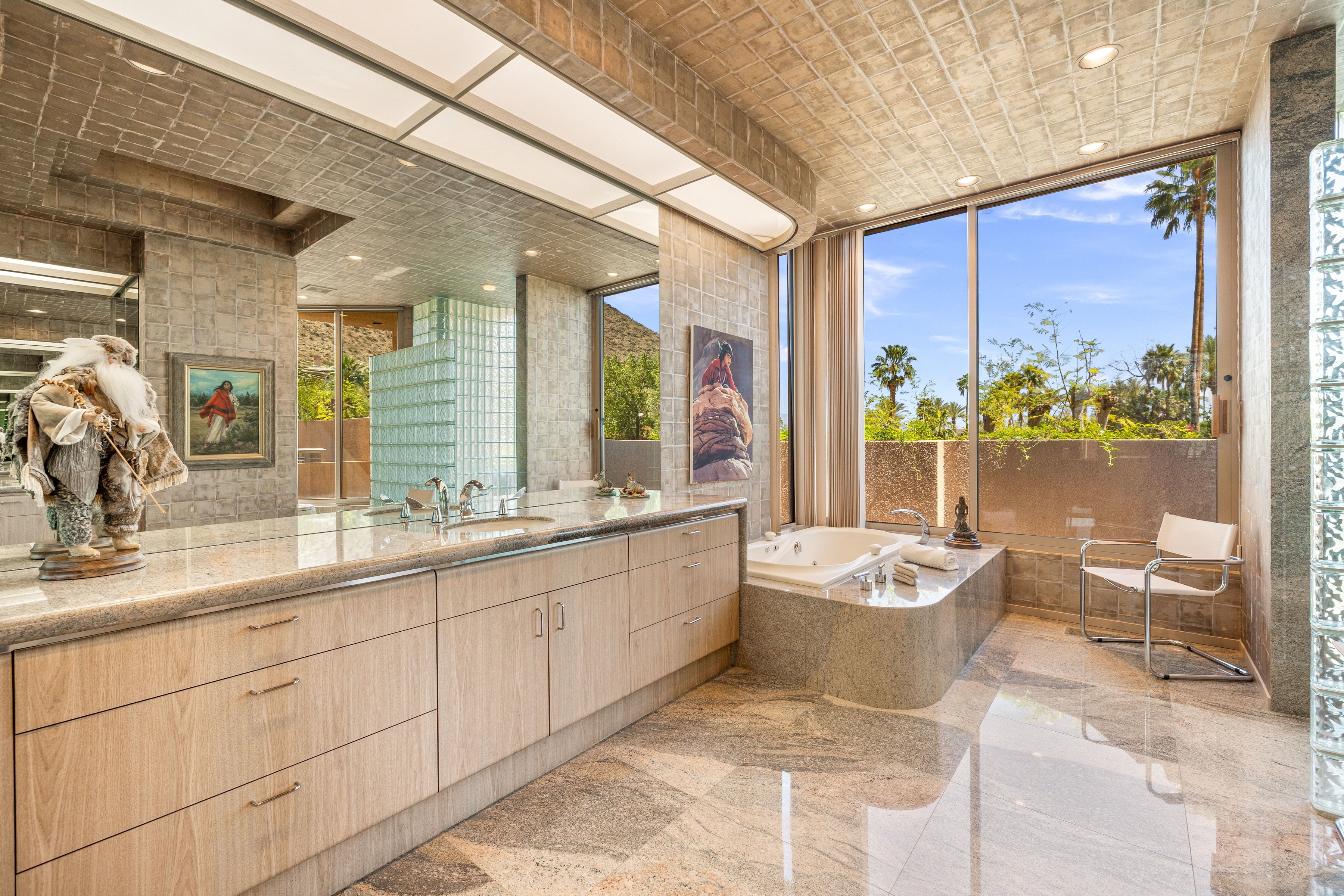  Extraordinary - Steve Chase Original - 物件實景