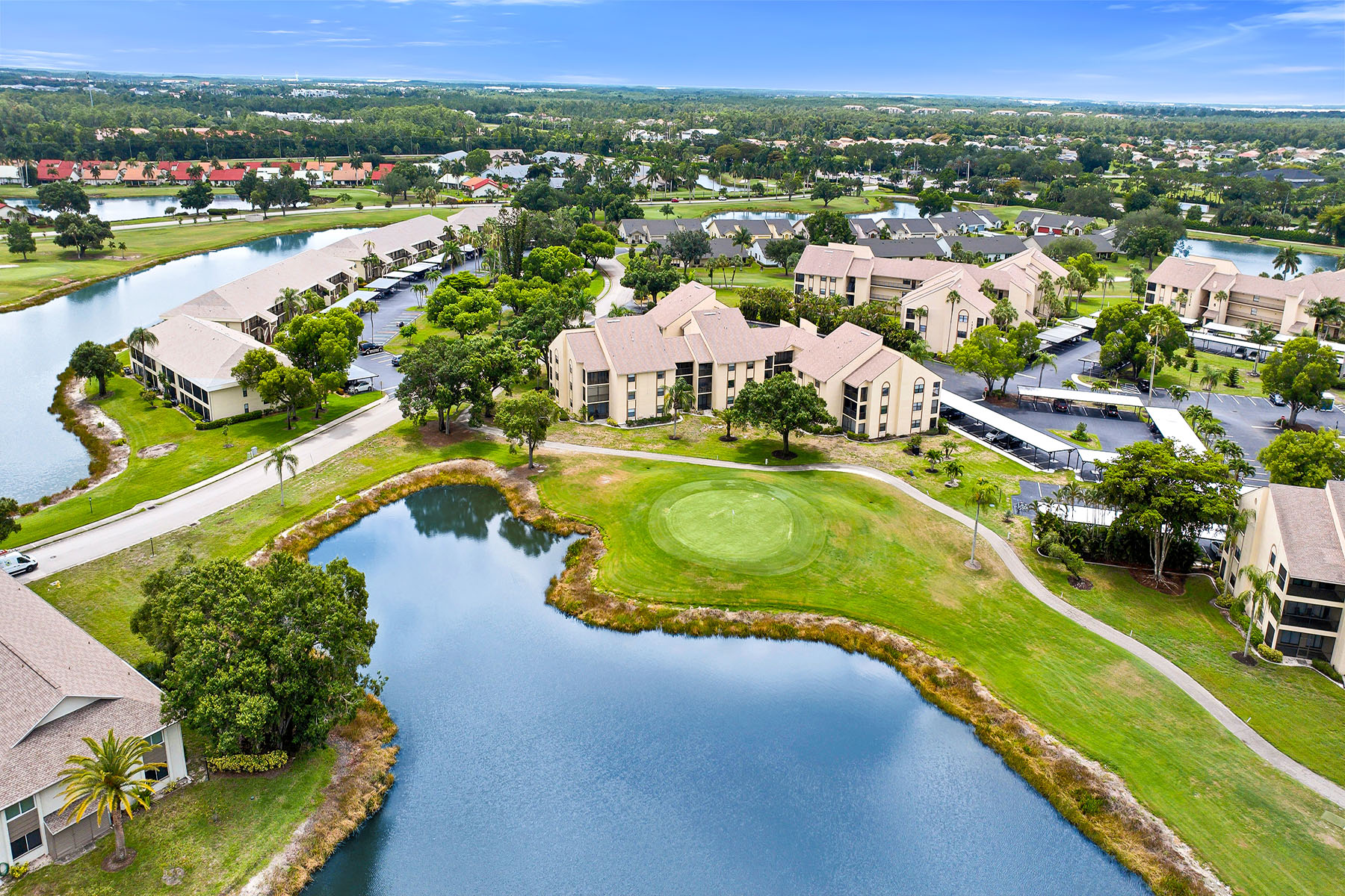  CROSS CREEK - TERRACE CONDO VILLAGE - 物件實景