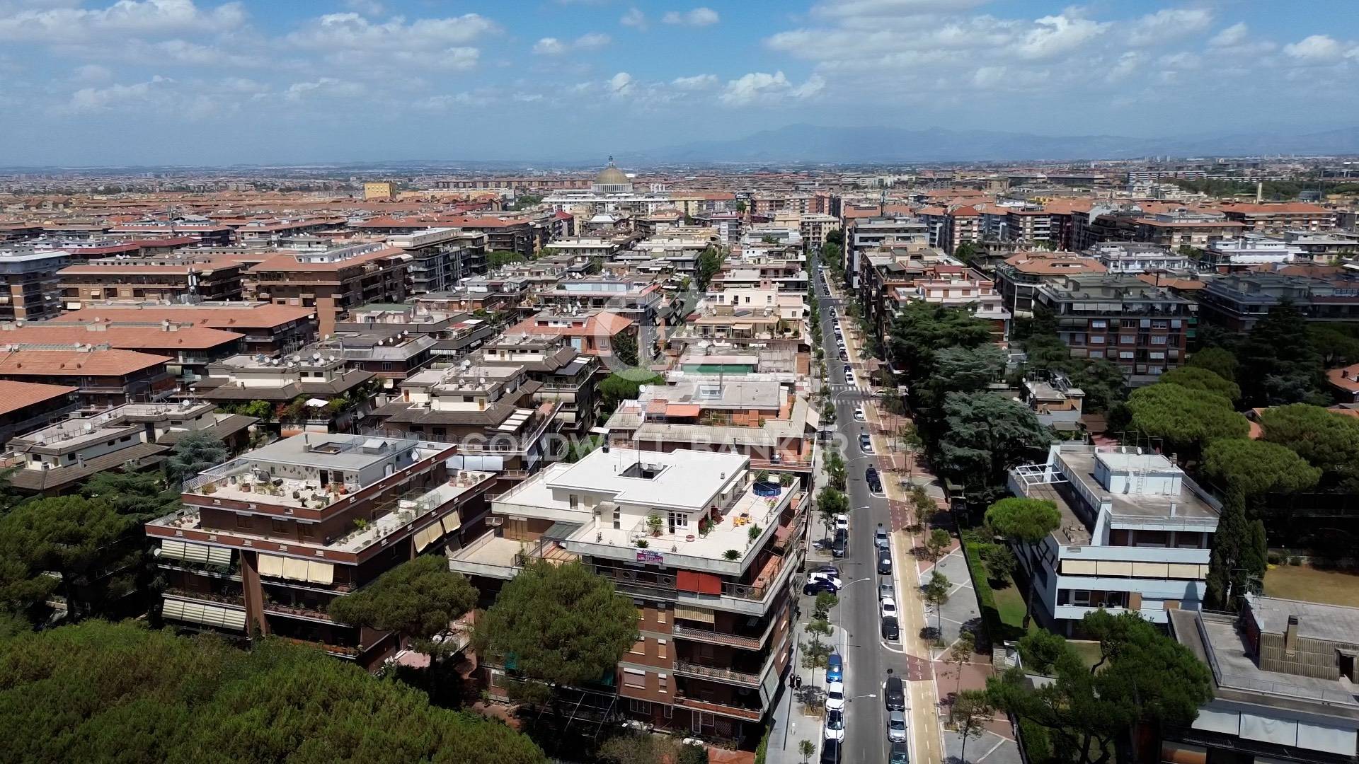Roma, Roma, 00100, IT, 3 Bedrooms Bedrooms, ,2 BathroomsBathrooms,Residential,For Sale,1900987