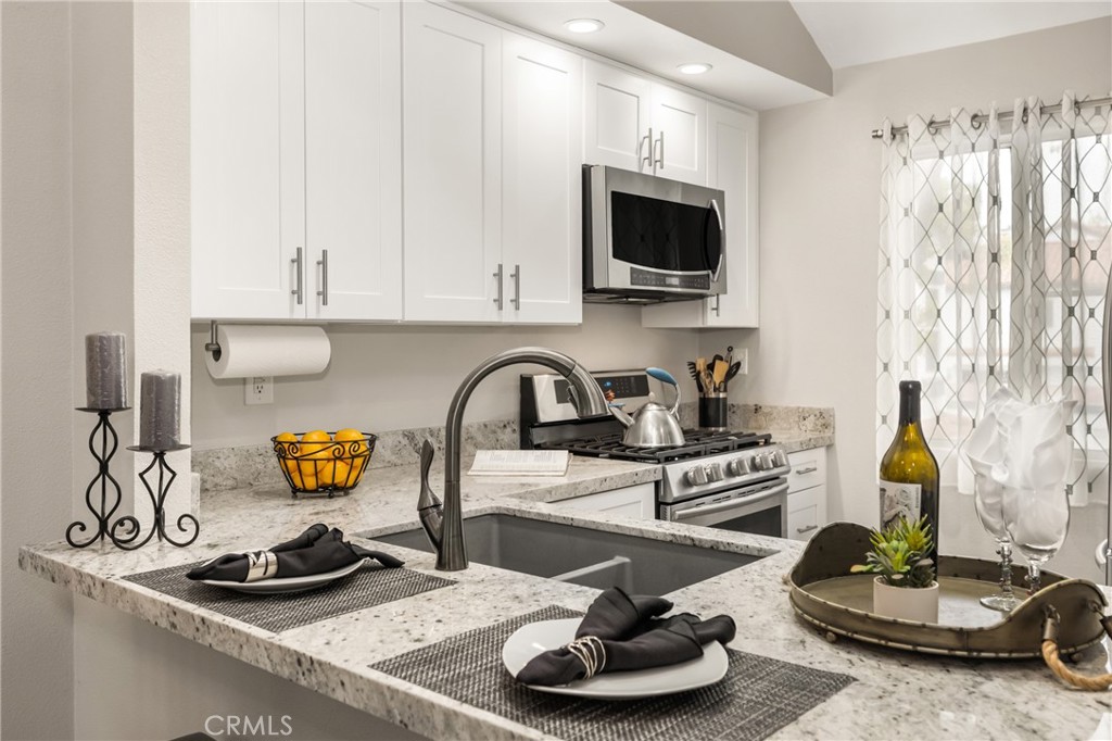 Rancho Santa Margarita, California, 92688, United States, 2 Bedrooms Bedrooms, ,1 BathroomBathrooms,Residential,For Sale,1819932