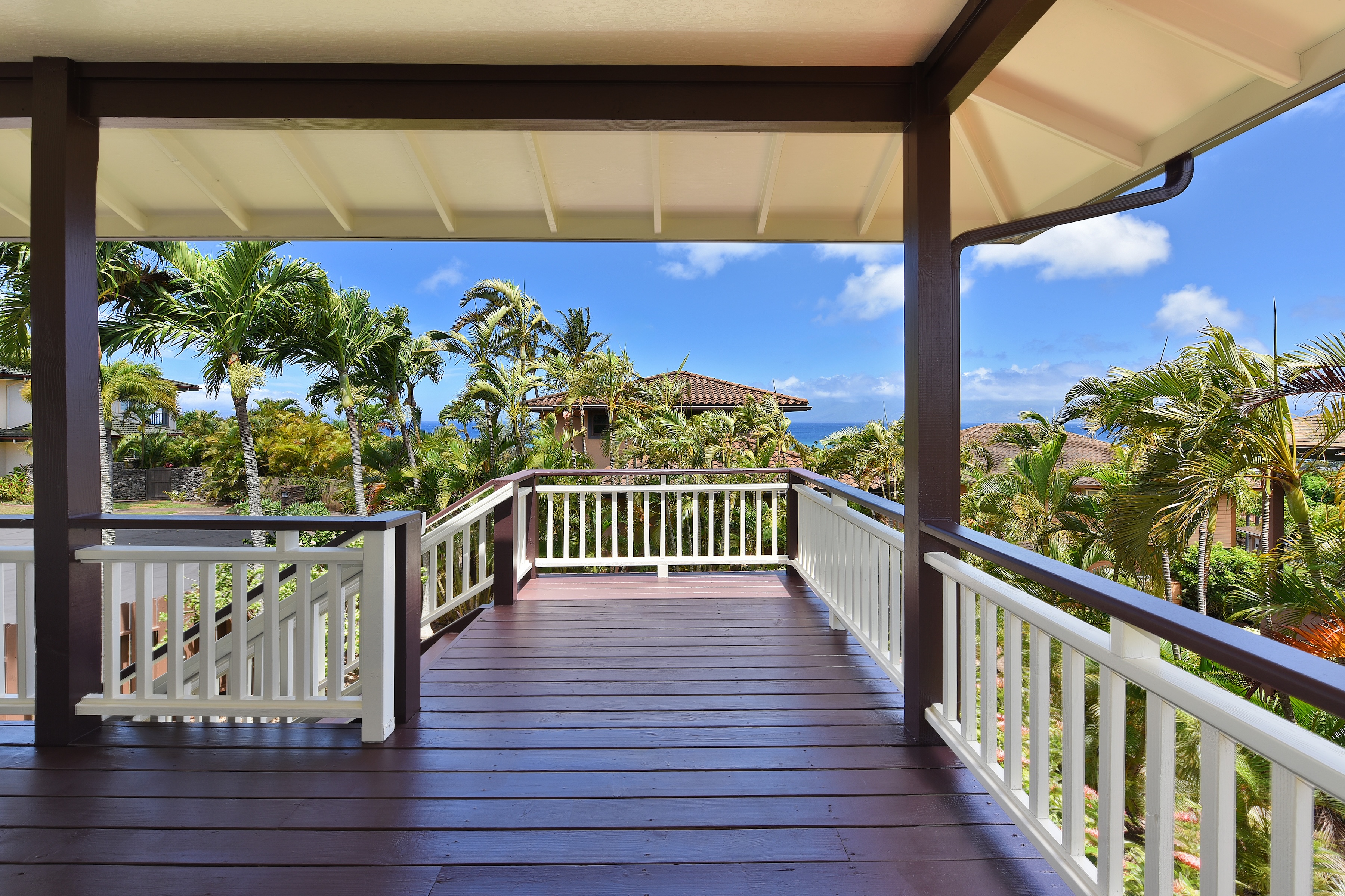  Updated two-story home featuring ocean and island views - 物件實景