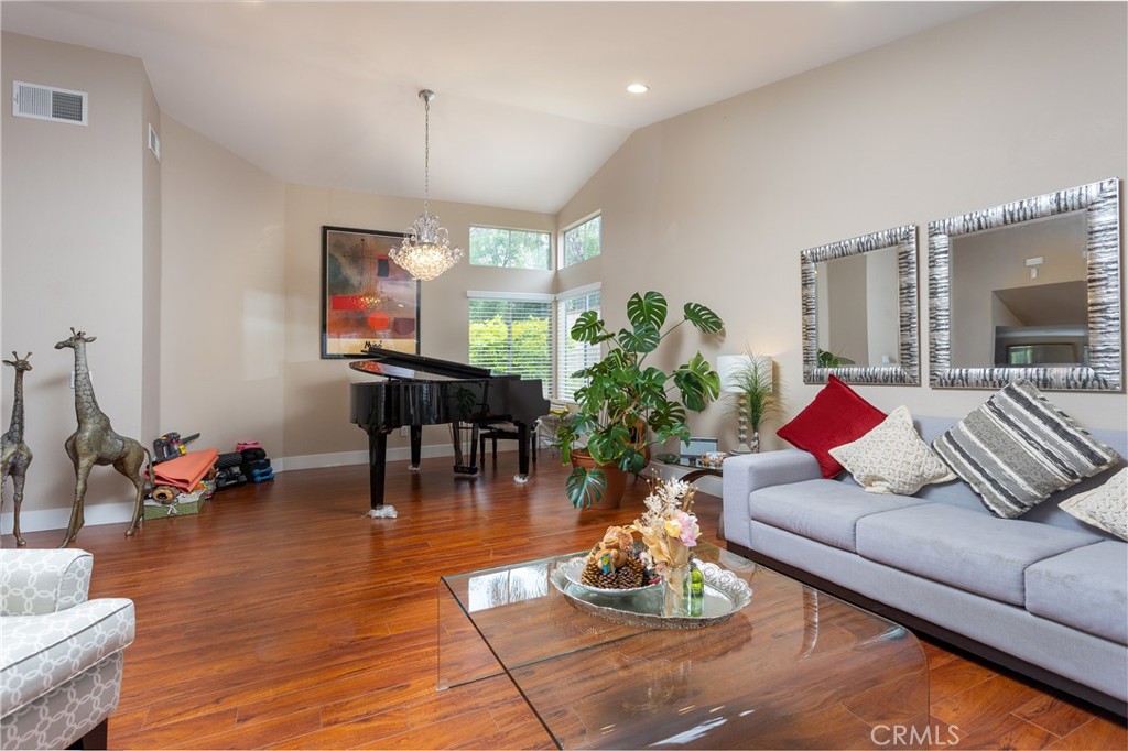 Walnut, California, 91789, United States, 4 Bedrooms Bedrooms, ,3 BathroomsBathrooms,Residential,For Sale,1978707