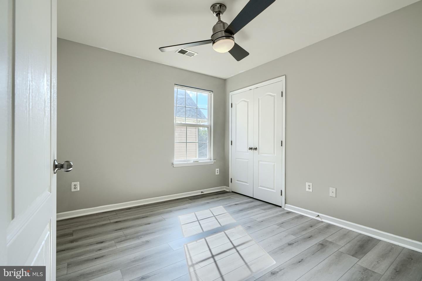 Glen Burnie, Maryland, 21060, United States, 4 Bedrooms Bedrooms, ,4 BathroomsBathrooms,Residential,For Sale,1983515