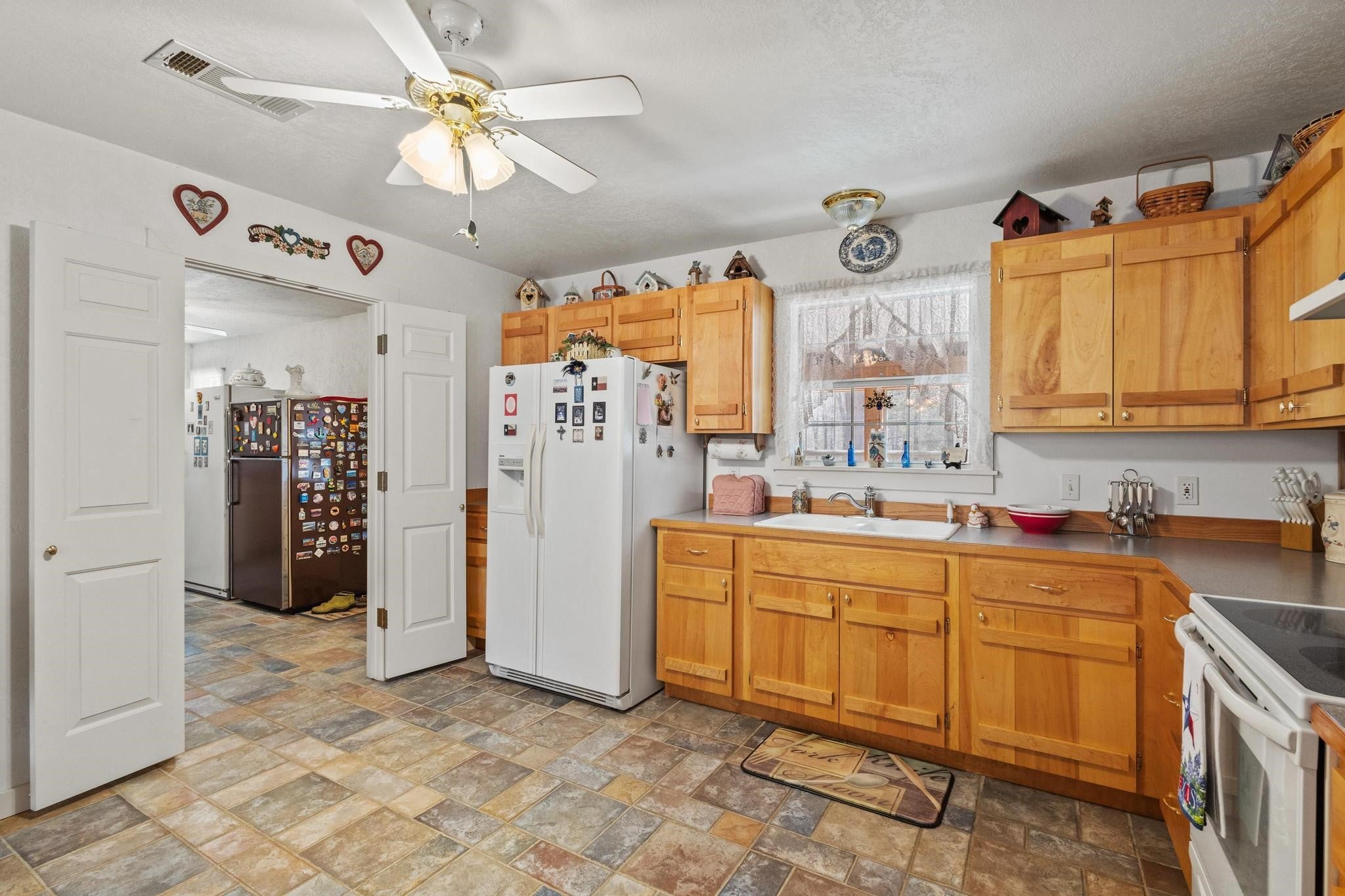 Ivanhoe, Texas, 75447, United States, 3 Bedrooms Bedrooms, ,2 BathroomsBathrooms,Residential,For Sale,1974689