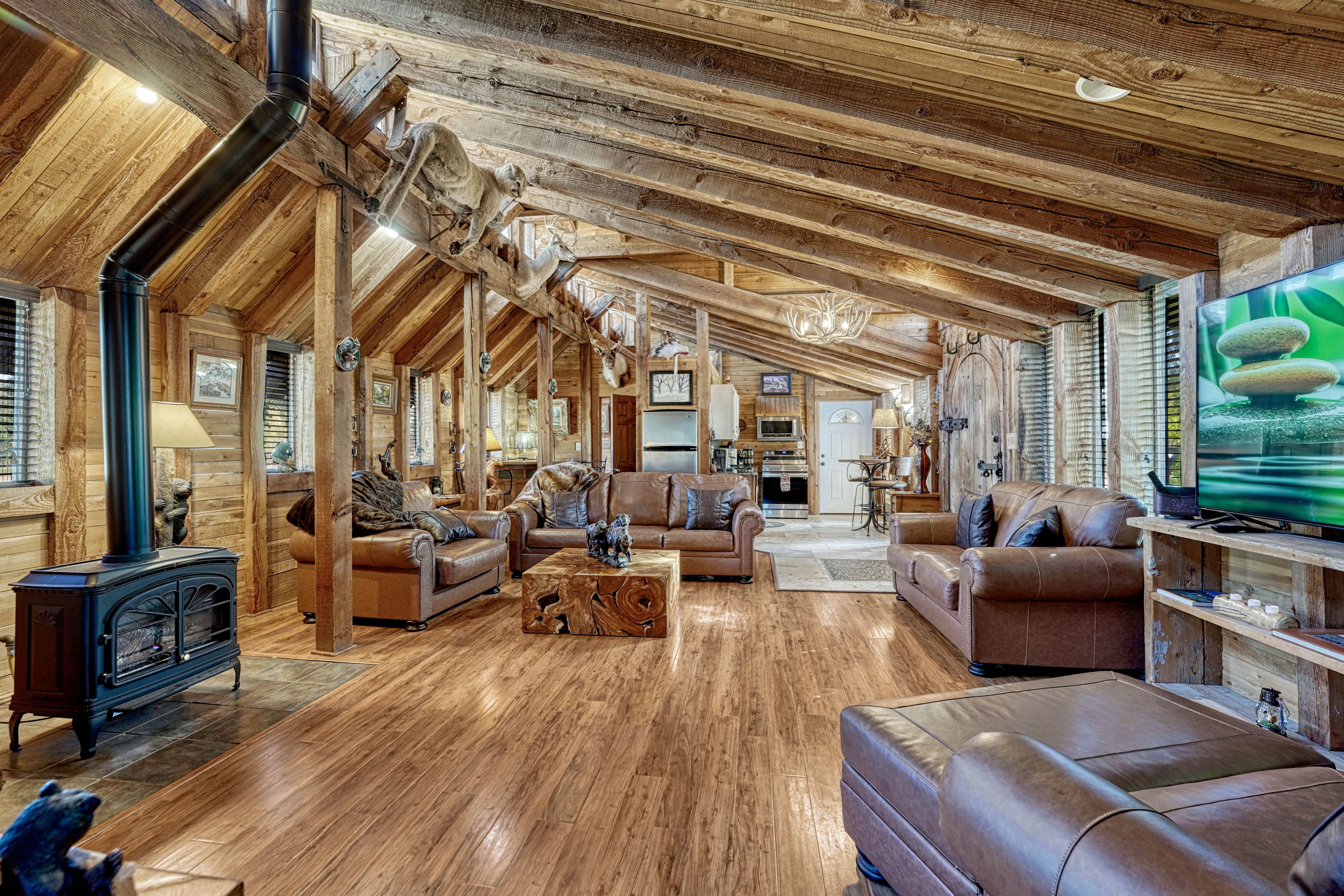  Historic Pine Run Ranch in Black Forest on rare 60 acres - 物件實景