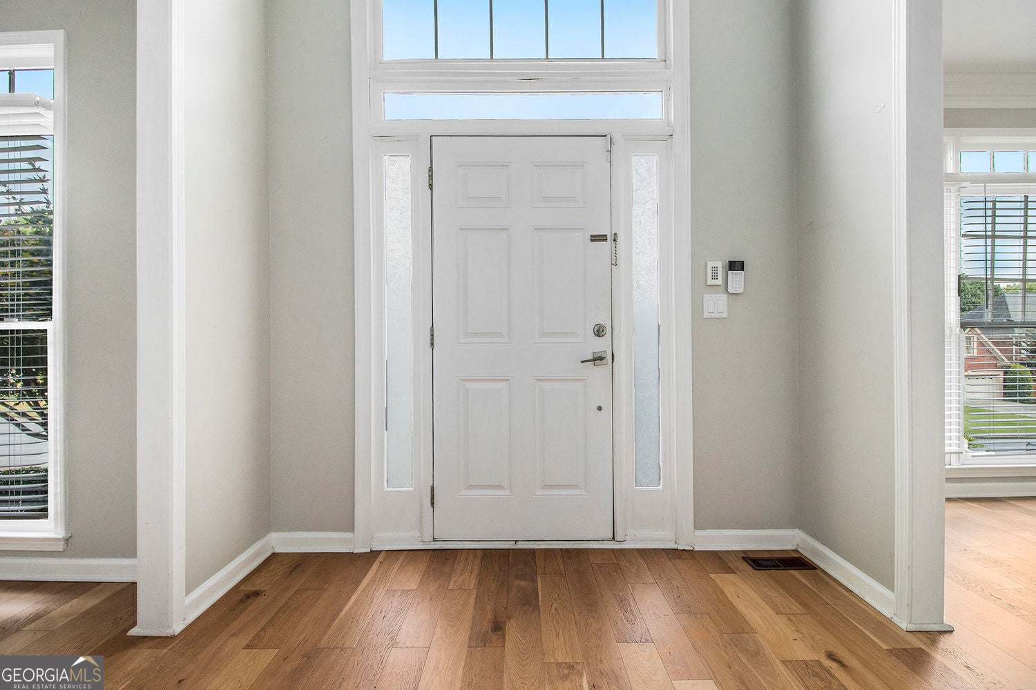 Johns Creek, Georgia, 30005, United States, 7 Bedrooms Bedrooms, ,5 BathroomsBathrooms,Residential,For Sale,1951994