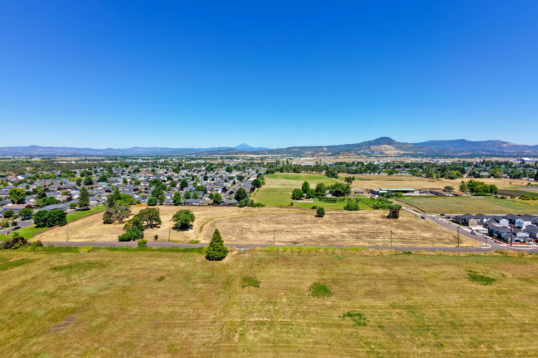  4922 Gebhard Road Central Point, OR 97502 - 物件實景
