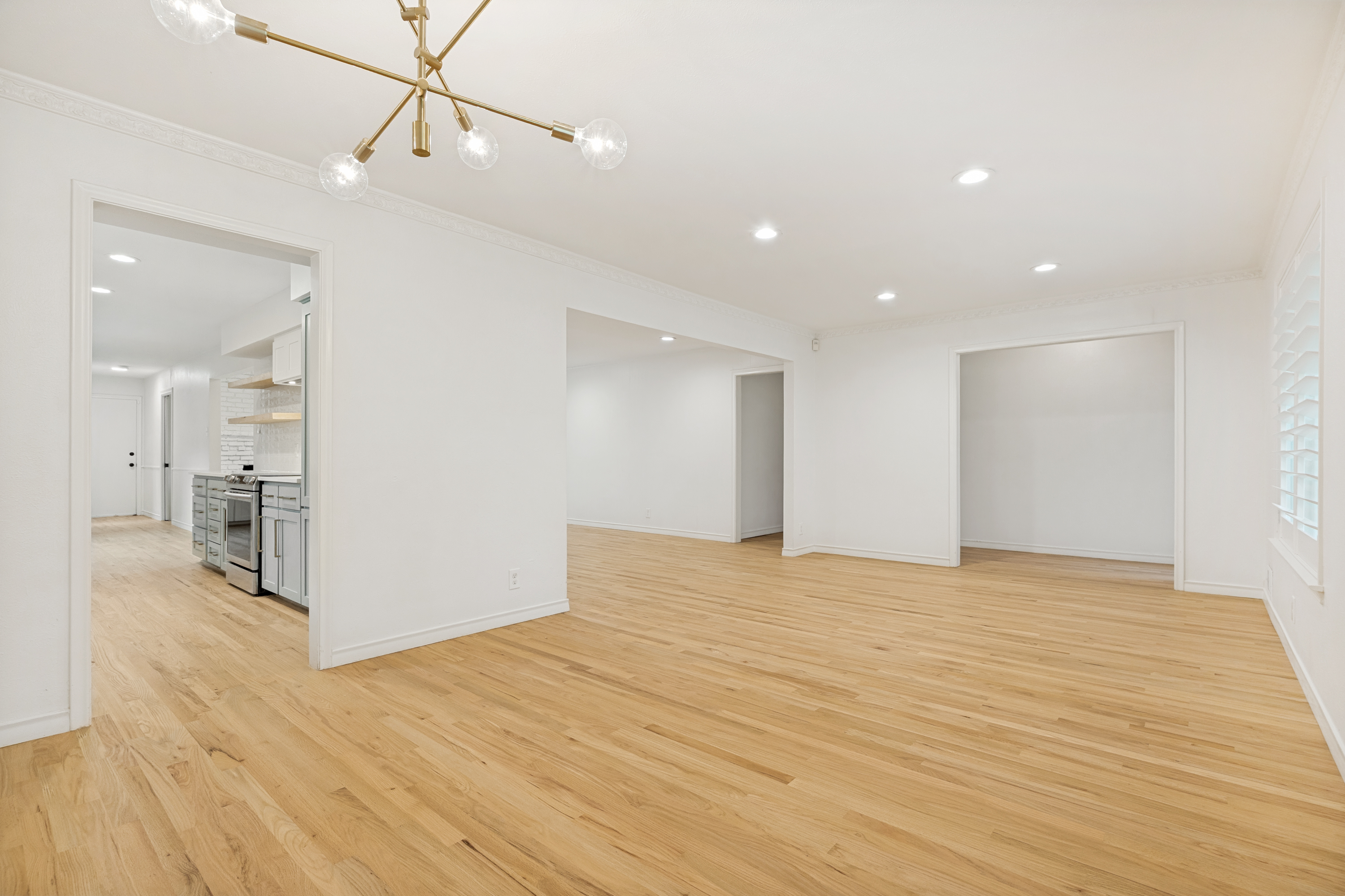  Beautifully Updated One-Story on Oversized Lot in Merriman Manor - 物件實景