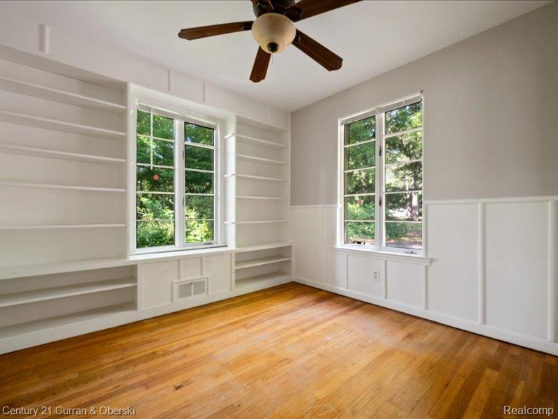 Inkster, Michigan, 48141, United States, 3 Bedrooms Bedrooms, ,3 BathroomsBathrooms,Residential,For Sale,1983266