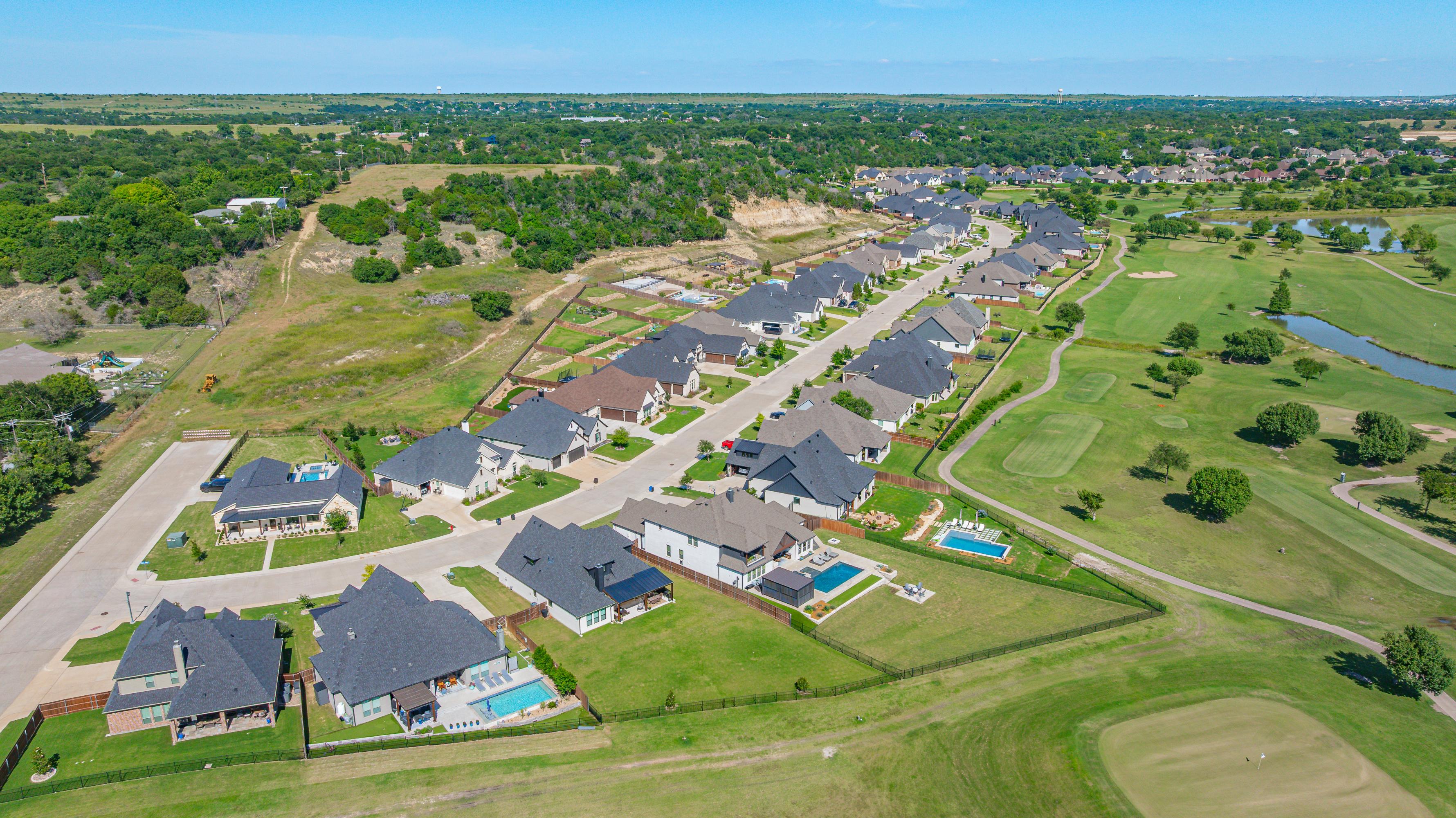  1349 Crown Valley Drive, Weatherford, TX, 76087 - 物件實景