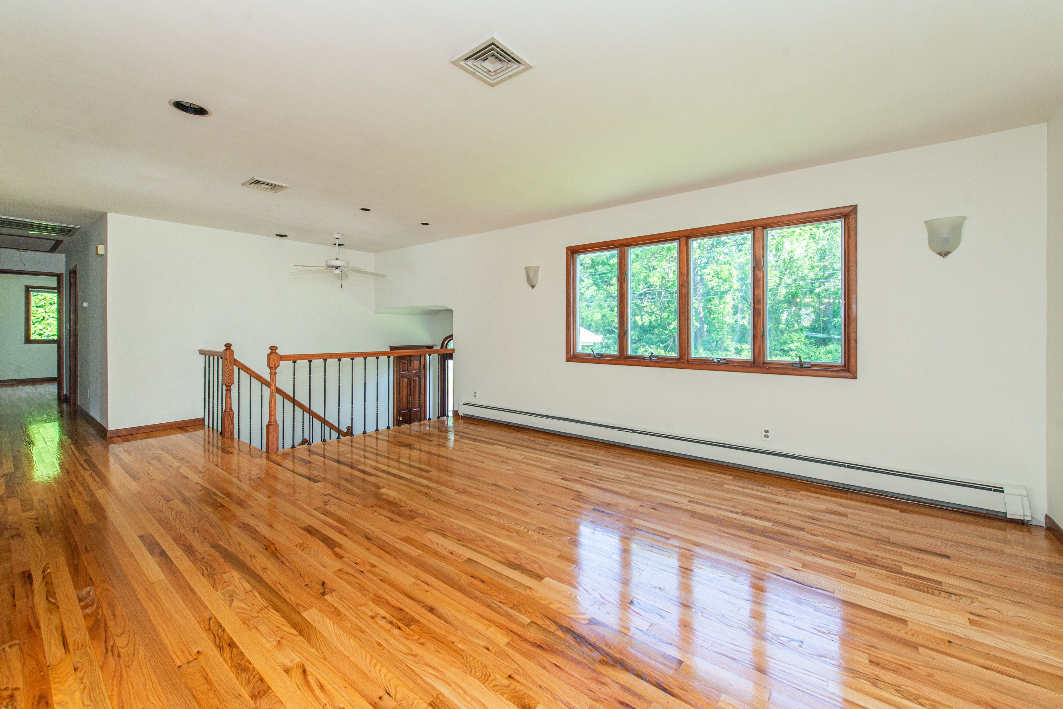 Montville Twp., New Jersey, 07082, United States, 4 Bedrooms Bedrooms, ,3 BathroomsBathrooms,Residential,For Sale,1834822