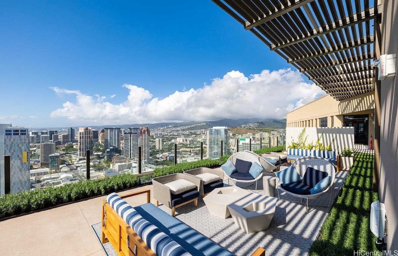 Honolulu, Hawaii, 96814, United States, 1 Bedroom Bedrooms, ,1 BathroomBathrooms,Residential,For Sale,1890945