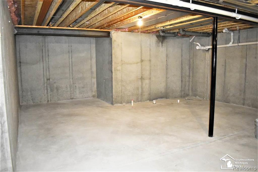 York Township, Michigan, 48176, United States, 4 Bedrooms Bedrooms, ,2 BathroomsBathrooms,Residential,For Sale,1988753