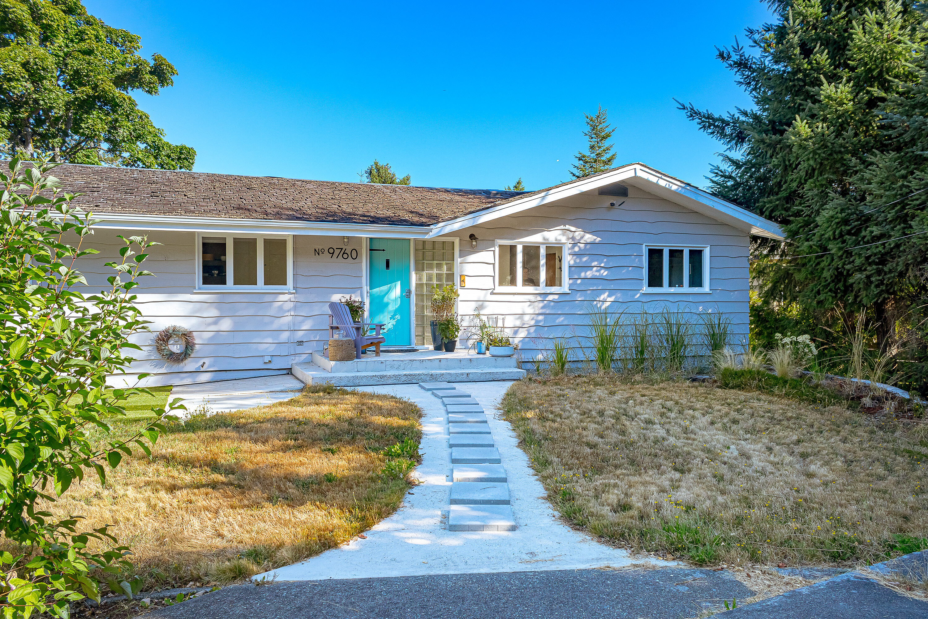  Prime Waterfront Home - 物件實景