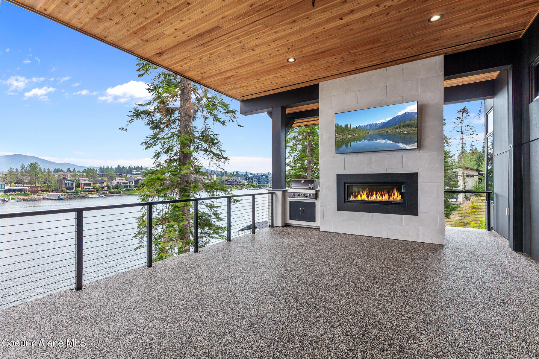Coeur d'Alene, Idaho, 83814, United States, 5 Bedrooms Bedrooms, ,6 BathroomsBathrooms,Residential,For Sale,1920855