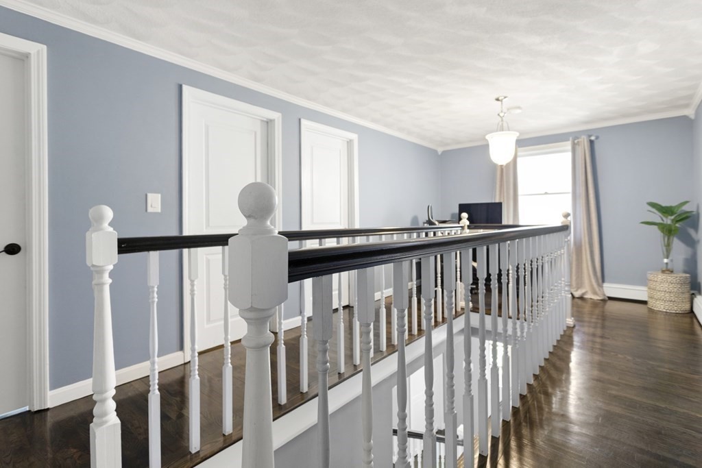 Saugus, Massachusetts, 01906, United States, 3 Bedrooms Bedrooms, ,3 BathroomsBathrooms,Residential,For Sale,1931049