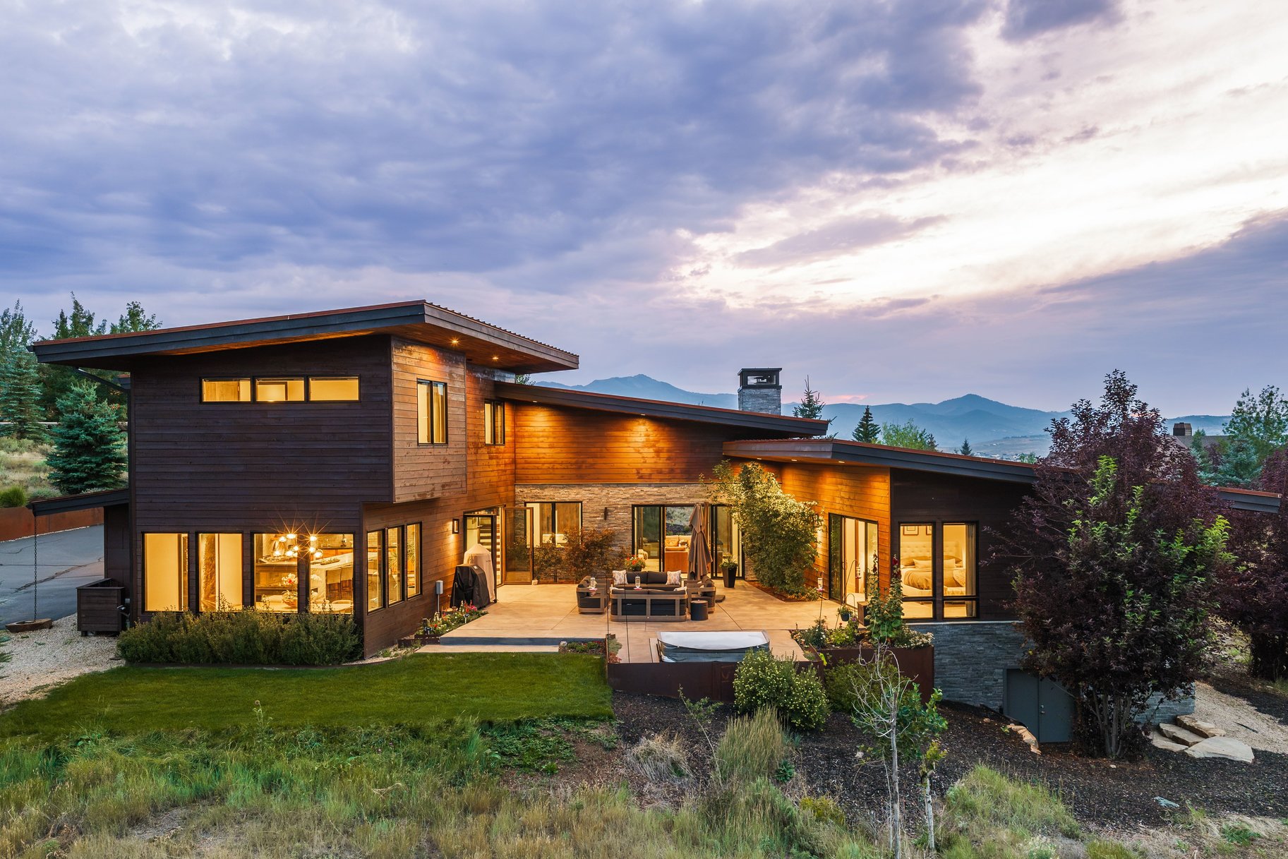  Contemporary Promontory Home with Exceptional Indoor-Outdoor Living - 物件實景