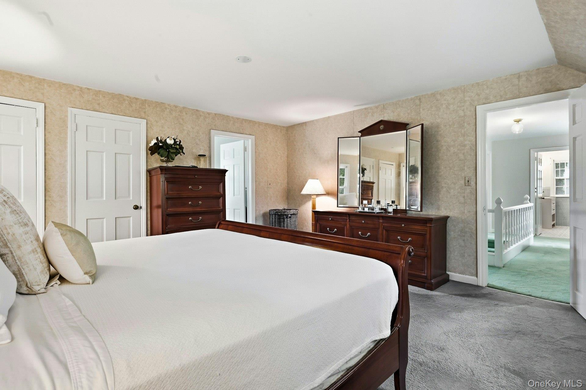  17 Monfort Road, Port Washington, NY, 11050 - 物件實景