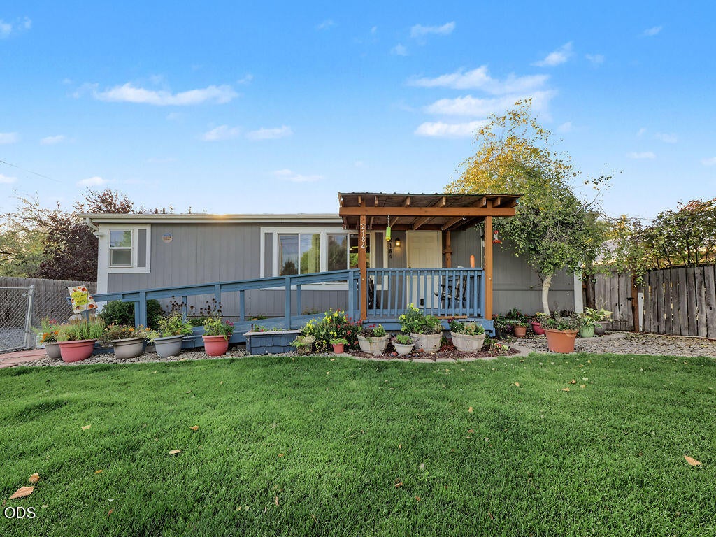 Ogden St, Klamath Falls, OR 97603