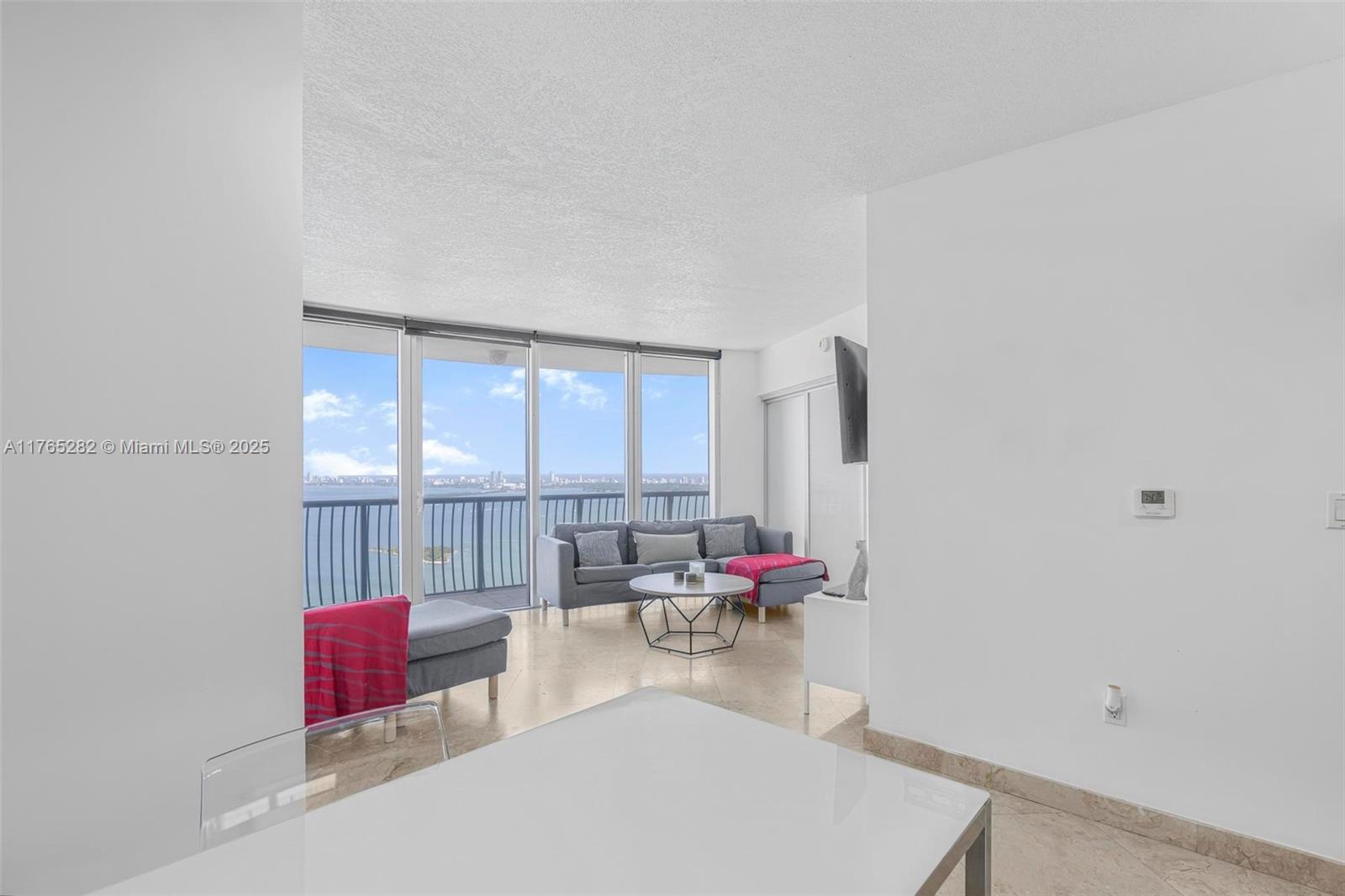 Miami, Florida, 33132, United States, 2 Bedrooms Bedrooms, ,2 BathroomsBathrooms,Residential,For Sale,1739063