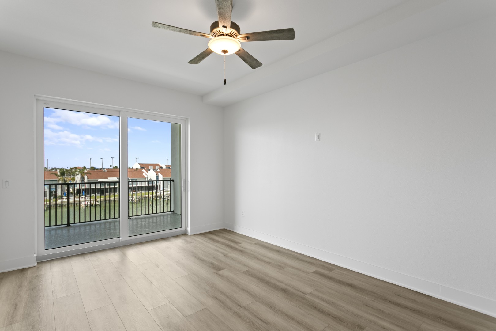 400 150th Ave # 304, Madeira Beach, Florida, 33708, United States, 3 Bedrooms Bedrooms, ,3 BathroomsBathrooms,Residential,For Sale,400 150th Ave # 304,1407196