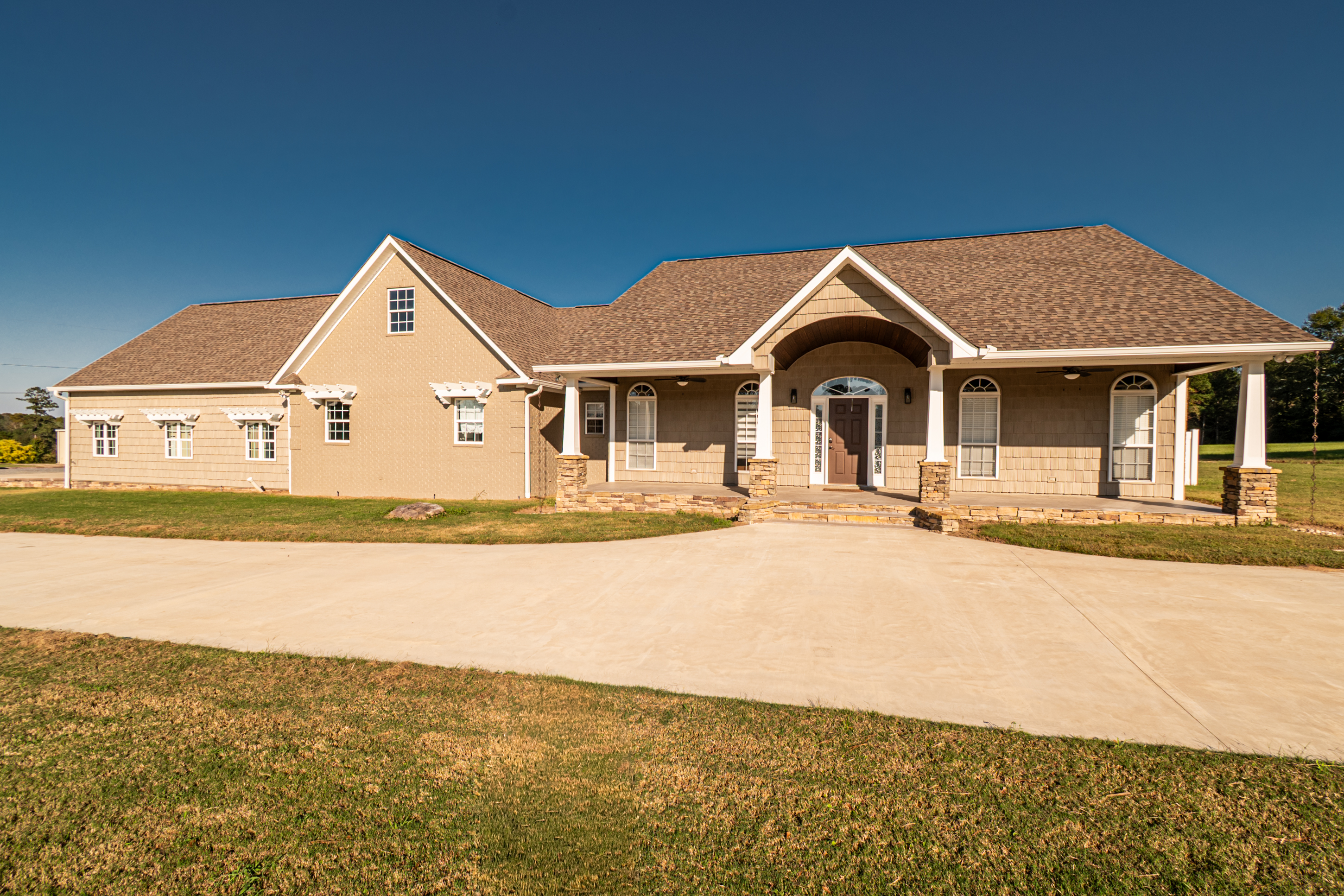 El Dorado, Arkansas, 71730, United States, 3 Bedrooms Bedrooms, ,3 BathroomsBathrooms,Residential,For Sale,1982528